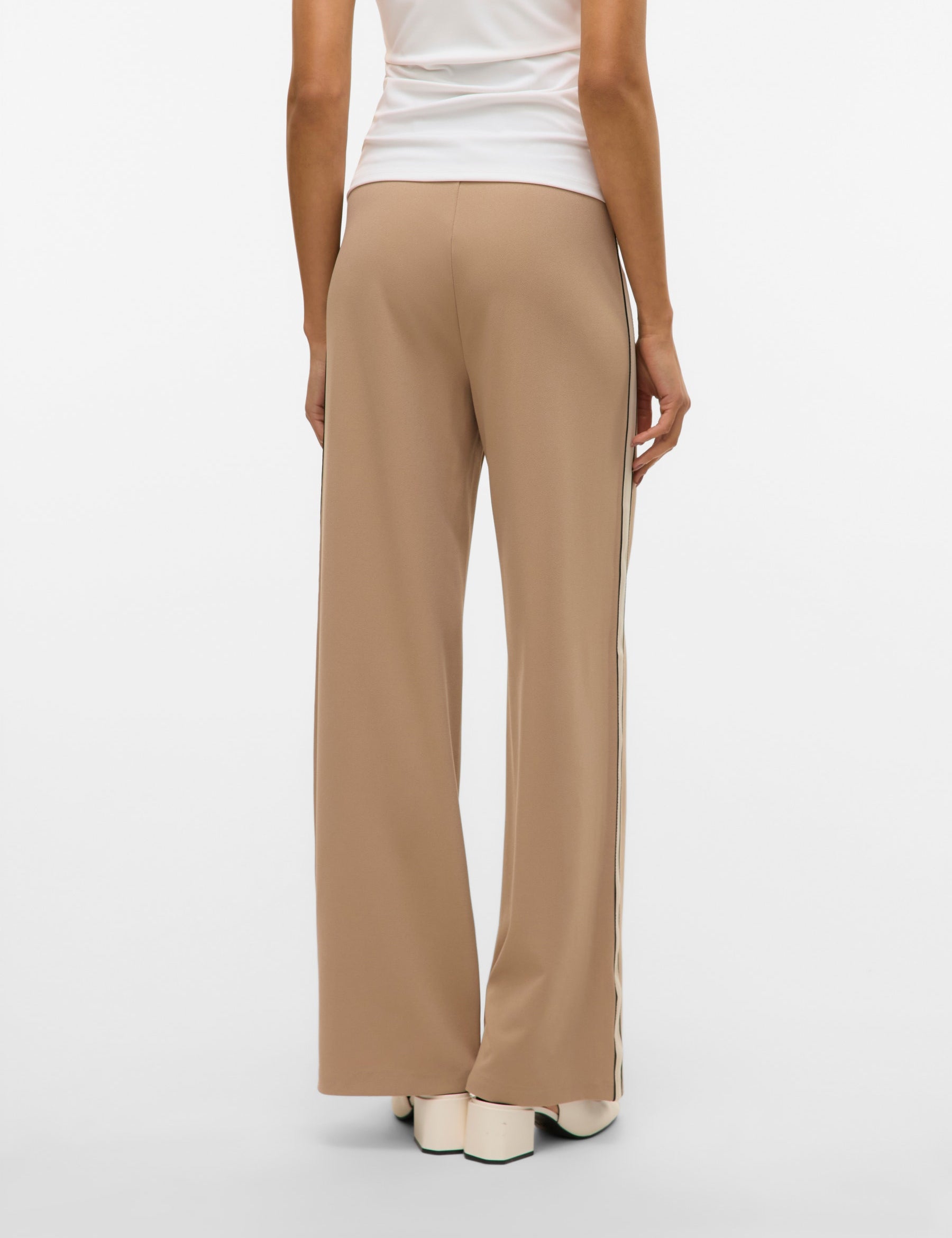 VERO MODA VMBERLIN wide panel pant in silver mink panel a1 - Image 2