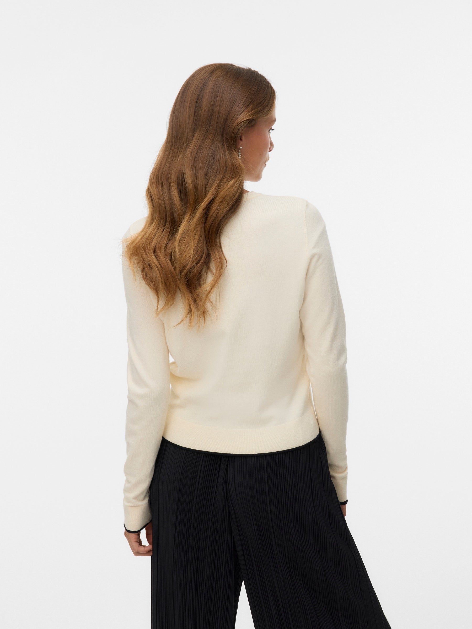 VERO MODA VMBREEZE o-neck cardigan boo in birch w. black contrast - Image 2