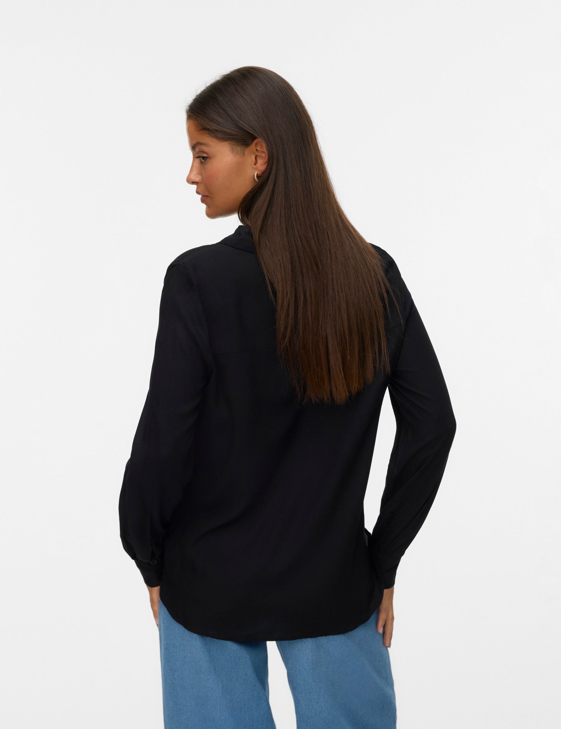 VERO MODA VMBUMPY basic shirt in black - Image 2