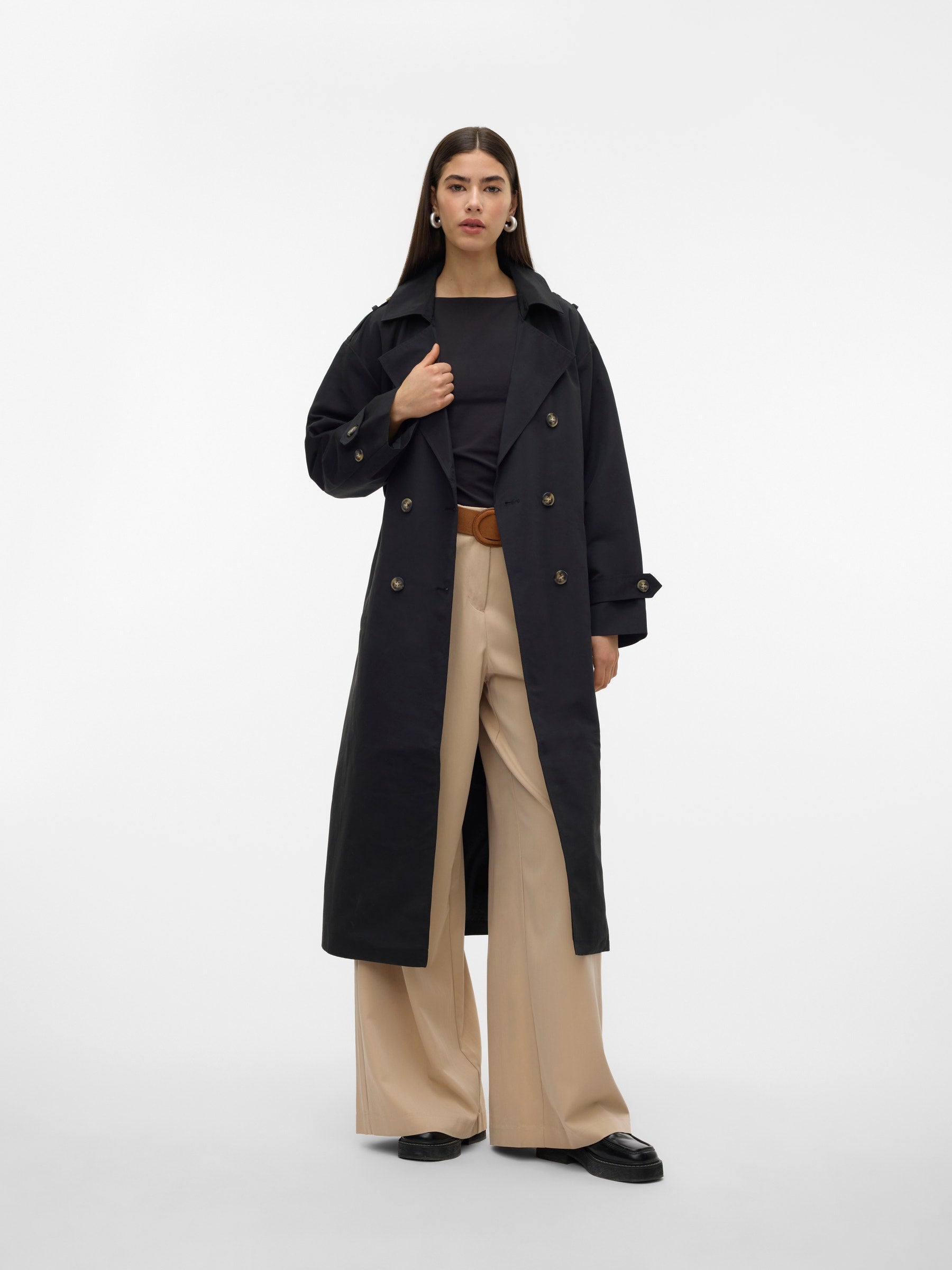 VERO MODA VMCHLOE long trenchcoat in black - Image 5