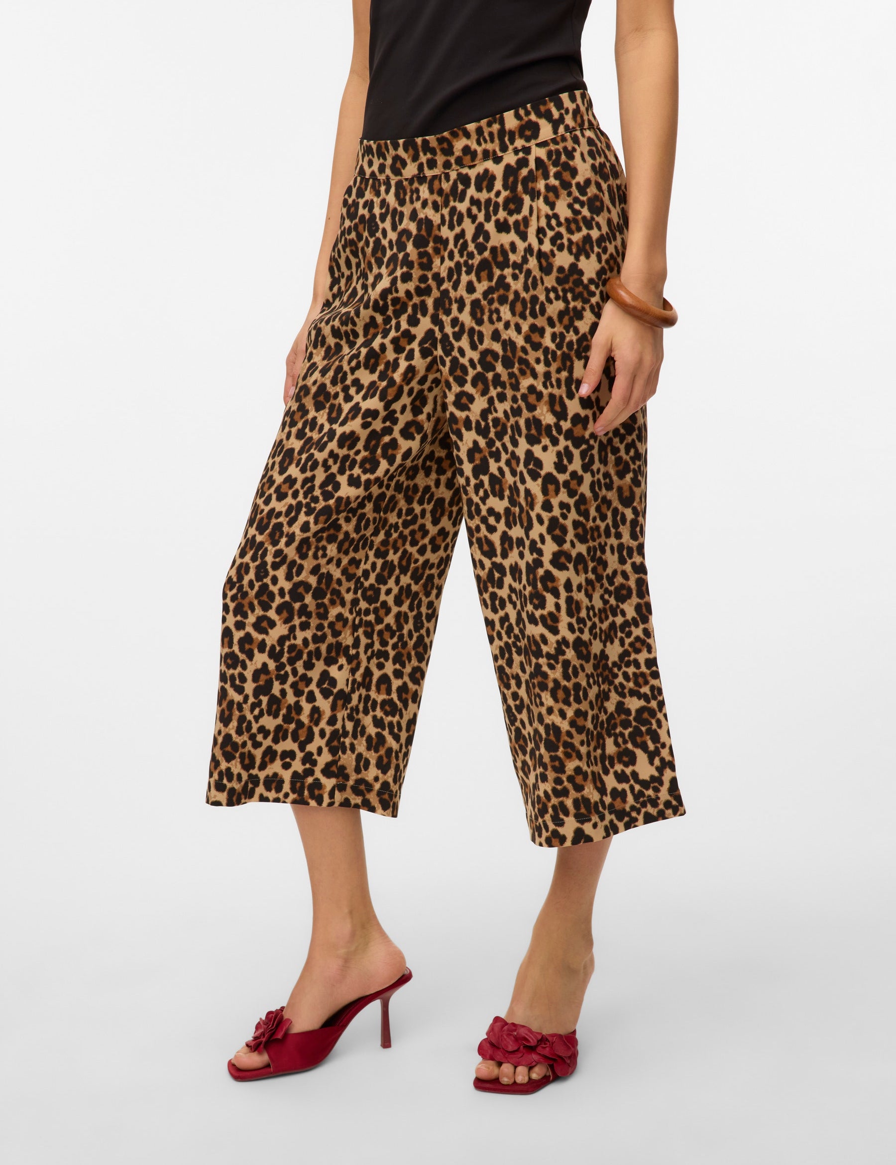 VERO MODA VMCOCO culotte pant in black - Image 1