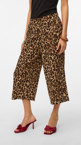 VERO MODA VMCOCO culotte pant in black - Image 1