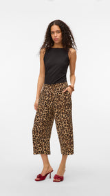 VERO MODA VMCOCO culotte pant in black - Image 4