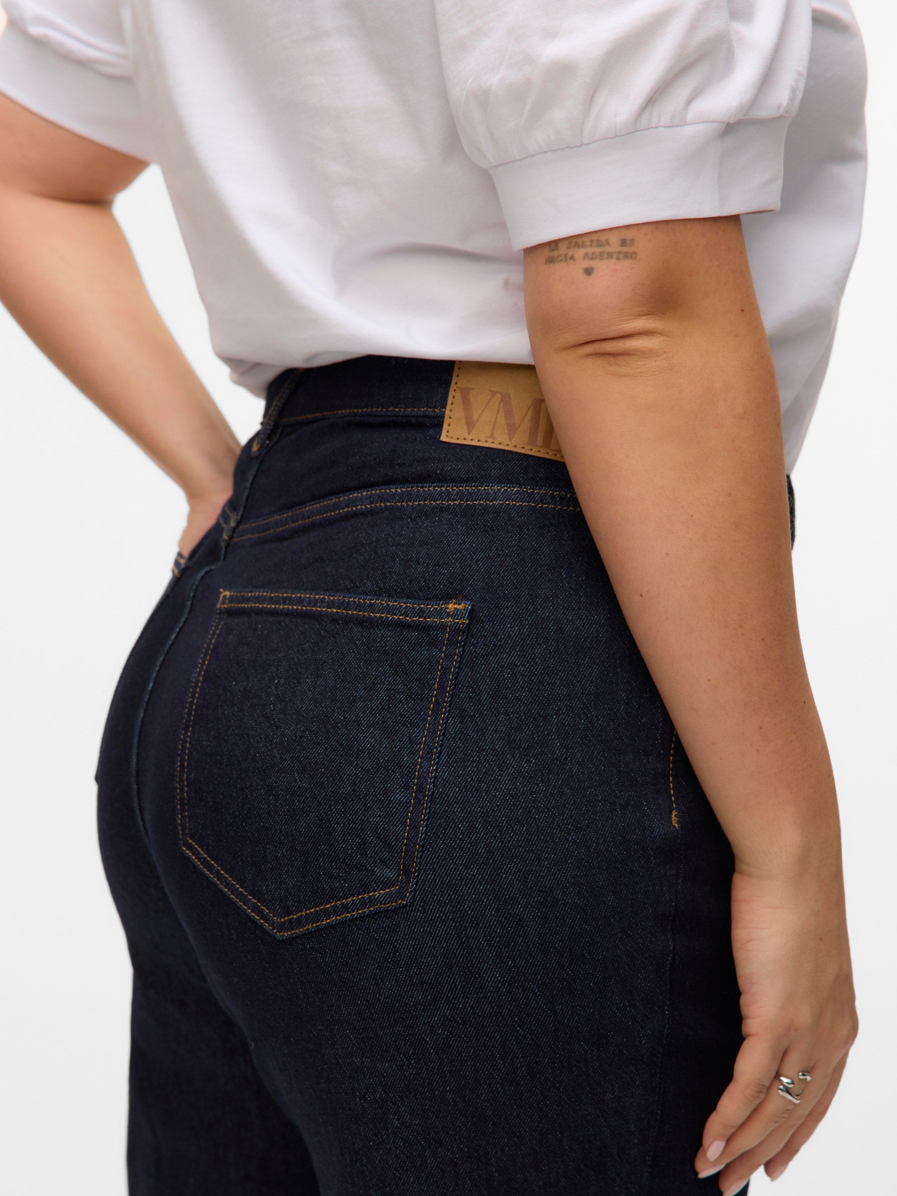 VERO MODA VMCTESSA wide cur in dark blue denim rinse - Image 7