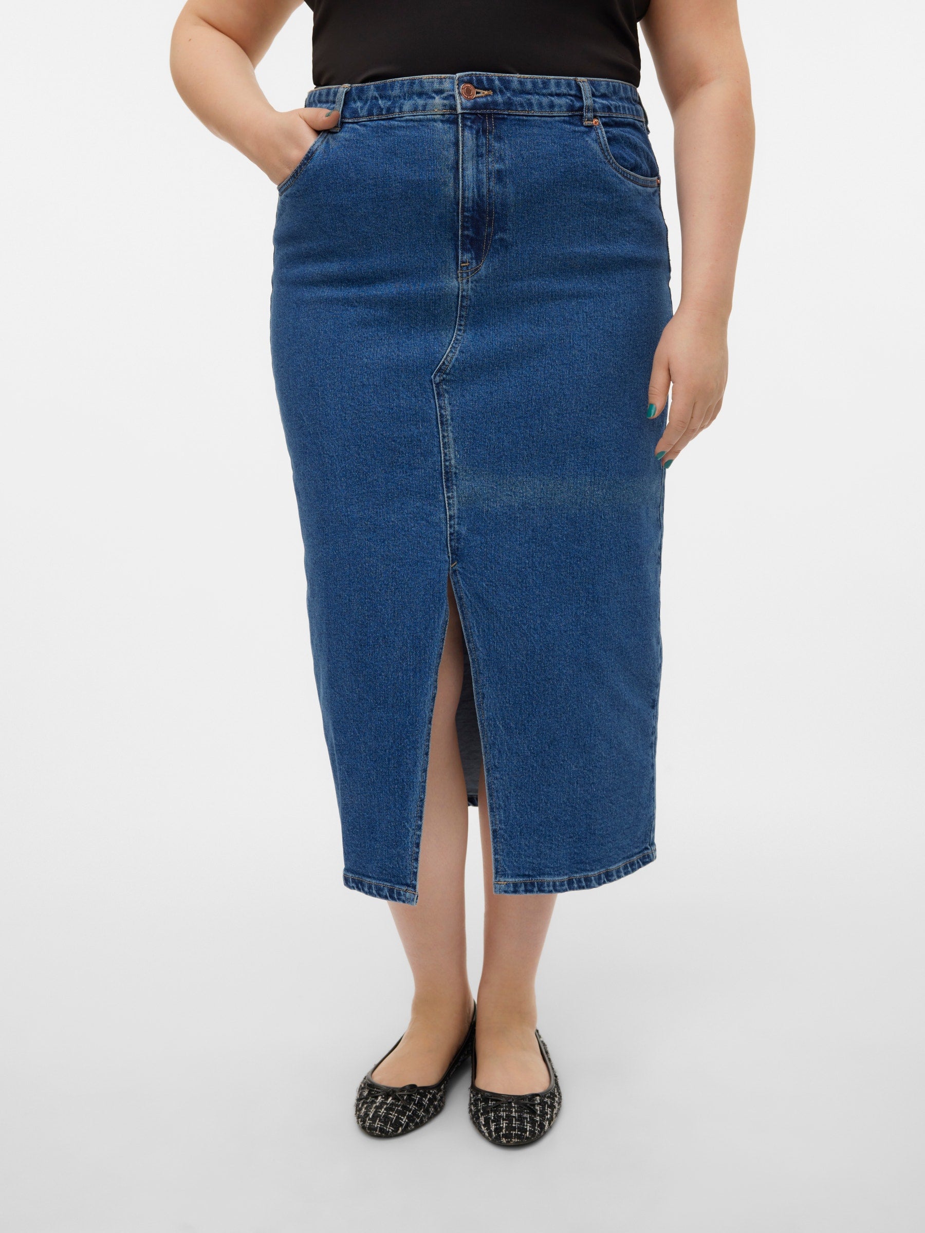VERO MODA VMCVERI calf denim skirt mix cur in medium blue denim - Image 6