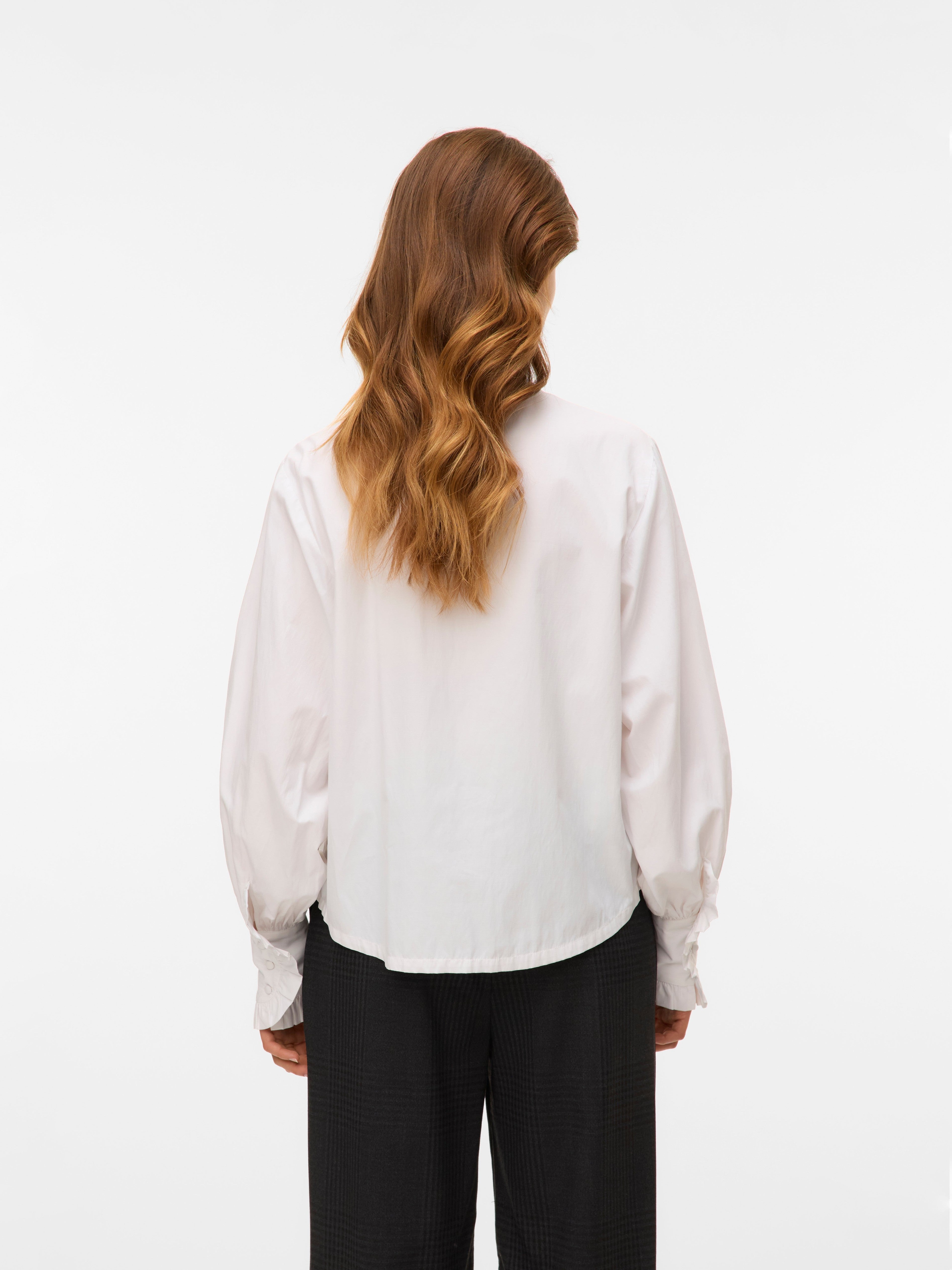 VERO MODA VMFANNI ruffel top in snow white - Image 2