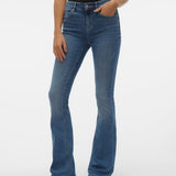 VERO MODA VMFLASH flared jeans in medium blue - Image 1