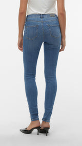 VERO MODA VMFLASH skinny jeans in medium blue denim - Image 2