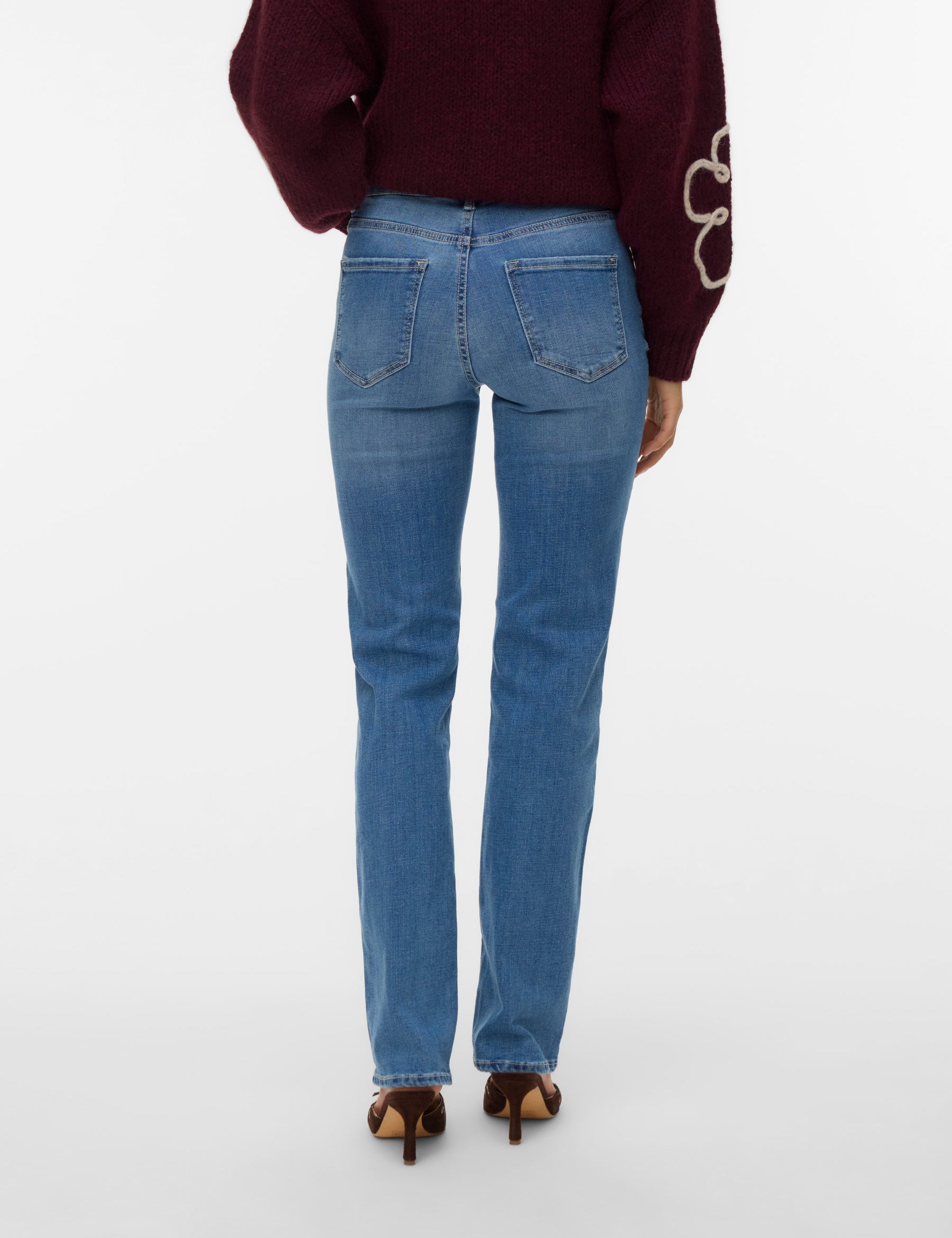 VERO MODA VMFLASH straight jeans in medium blue - Image 2