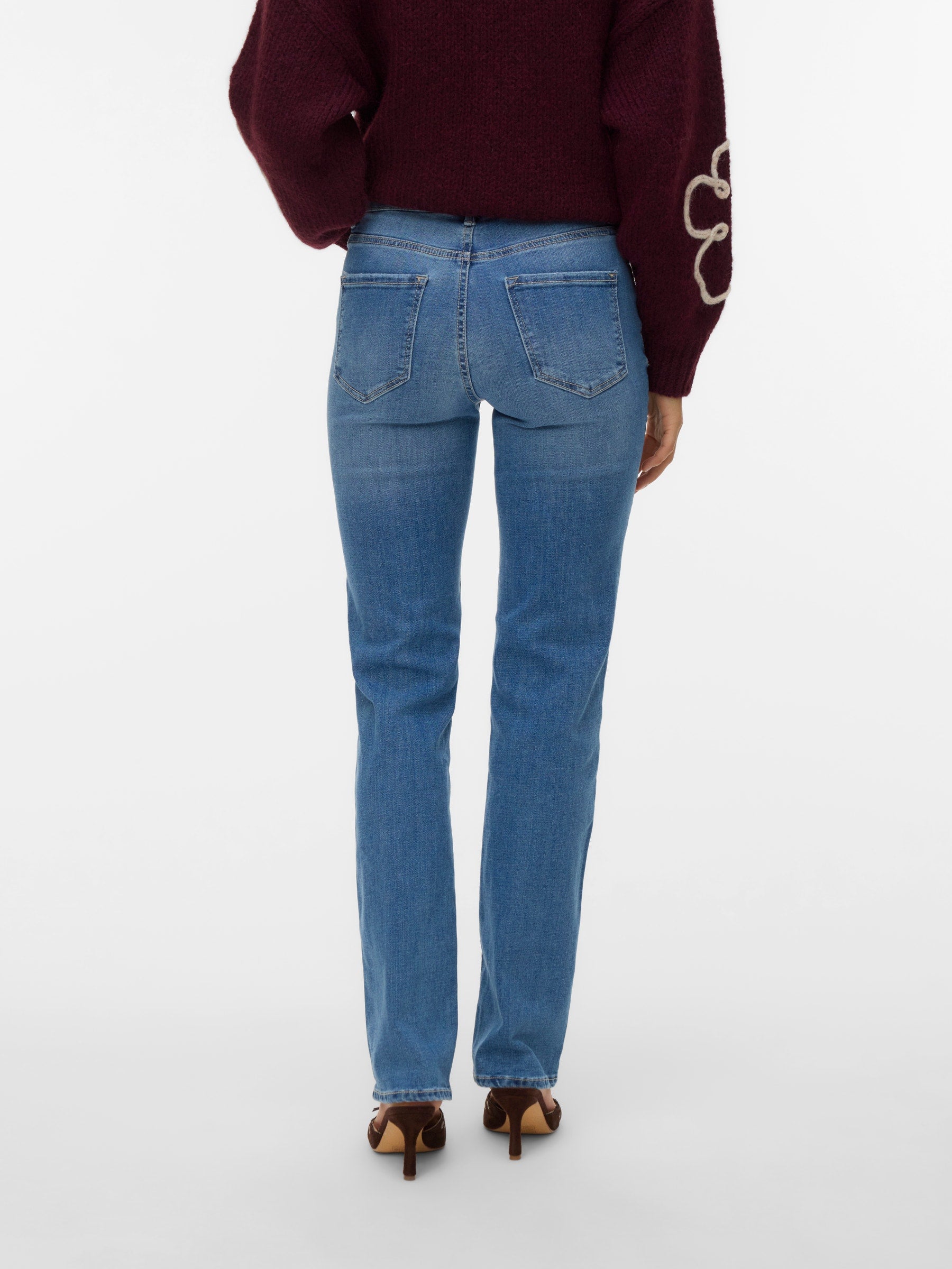 VERO MODA VMFLASH straight jeans in medium blue - Image 2