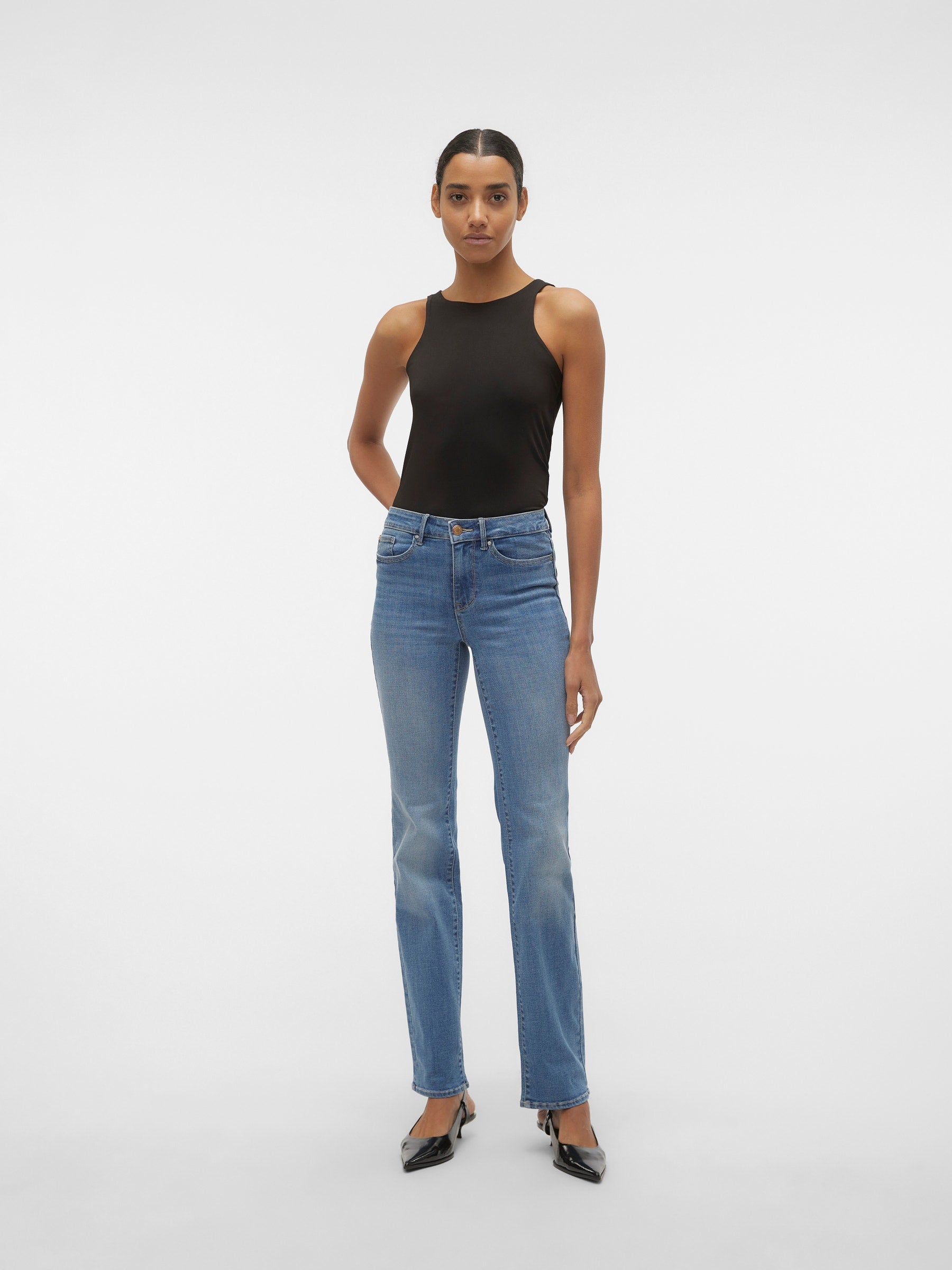 VERO MODA VMFLASH straight jeans in medium blue - Image 5