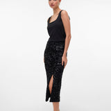 VERO MODA VMHALIA 7/8 skirt in black w. black sequins - Image 5