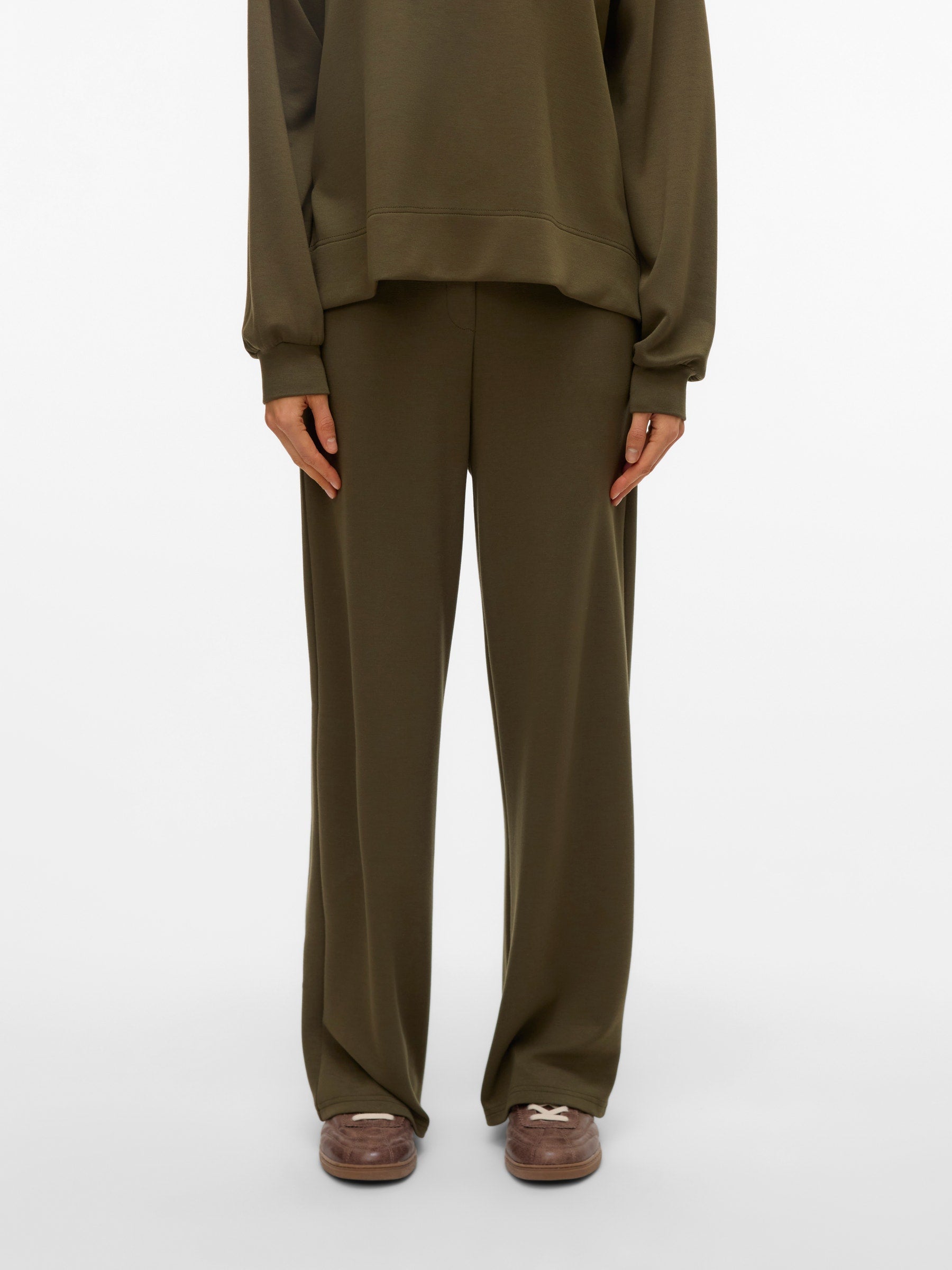 VERO MODA VMHALI wide pant boo in grape leaf - Image 1