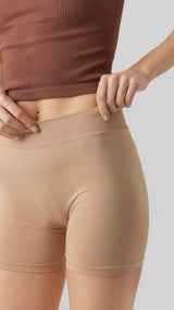 VERO MODA VMJACKIE seamless mini shorts in tan - Image 6