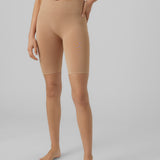 VERO MODA VMJACKIE shorts seamless in tan - Image 1