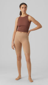 VERO MODA VMJACKIE shorts seamless in tan - Image 4