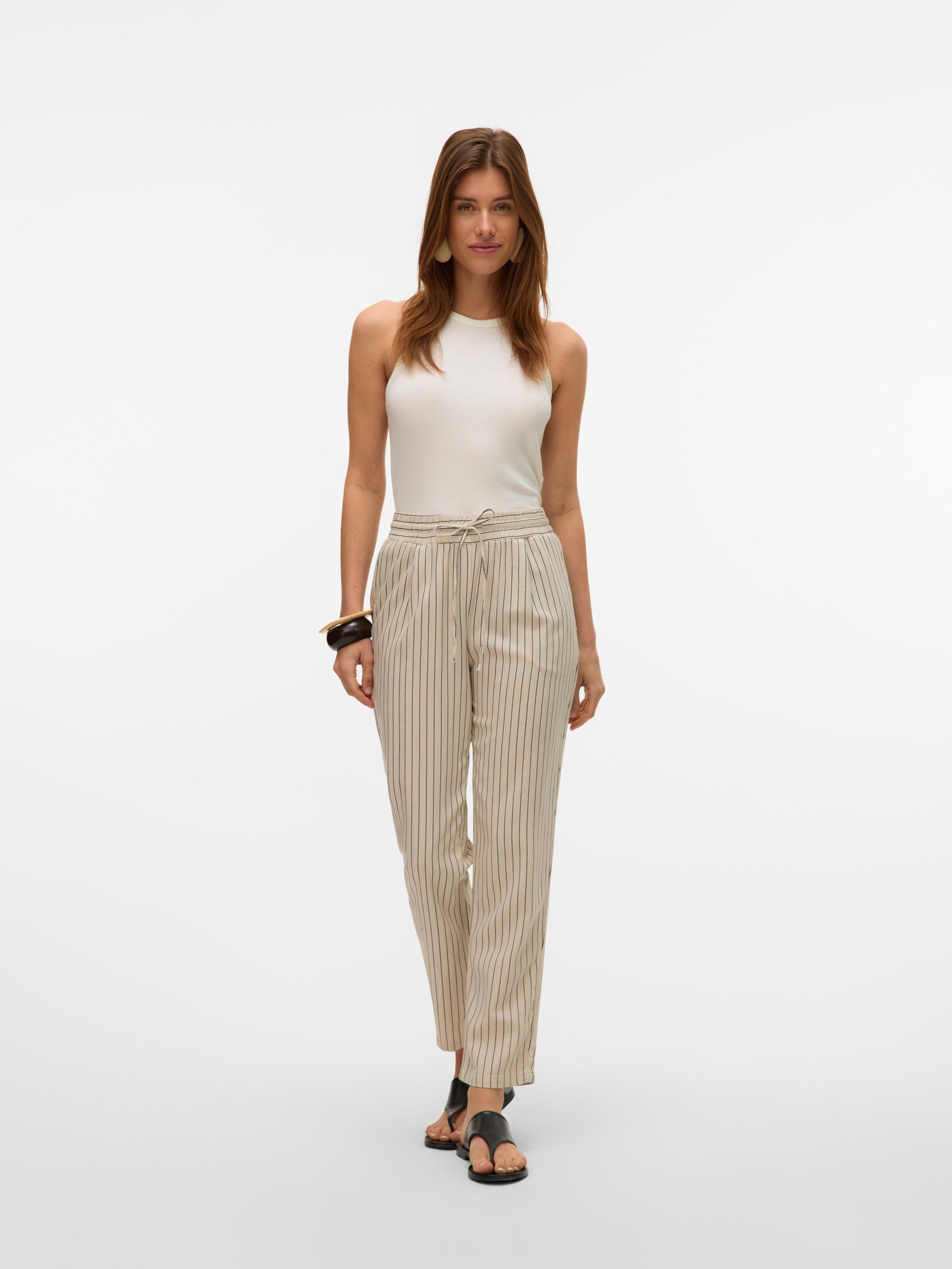 VERO MODA VMJESMILO ankle pants in silver lining - Image 4