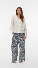 VERO MODA VMJISANA v-neck shirt in birch - Image 1
