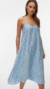 VERO MODA VMJOSIE calf singlet dress in cashmere blue blue molly - Image 4
