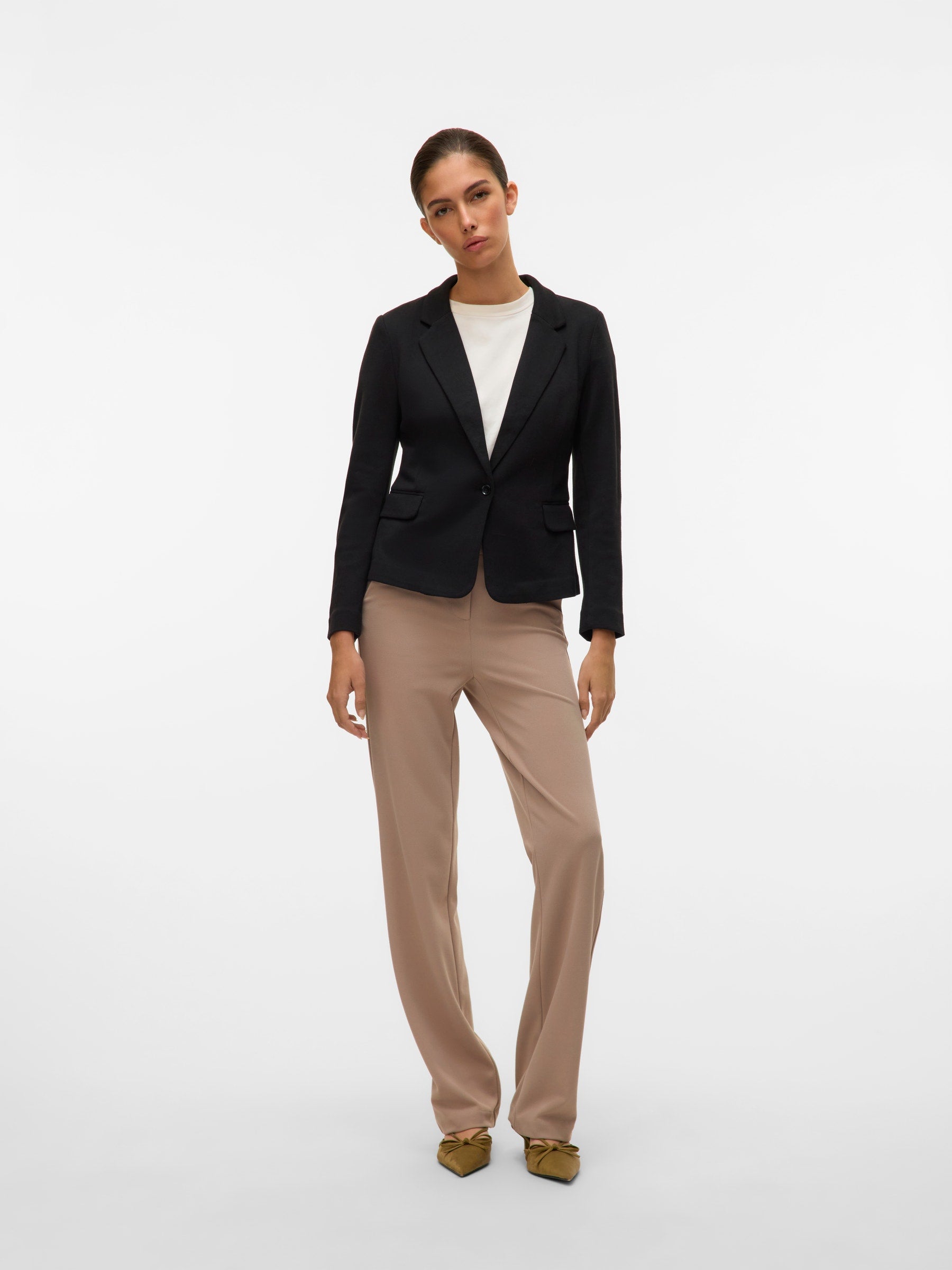 VERO MODA VMJULIA blazer in black - Image 4