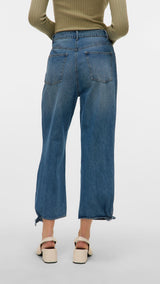 VERO MODA VMKATHY wide cropped jeans in medium blue - Image 2