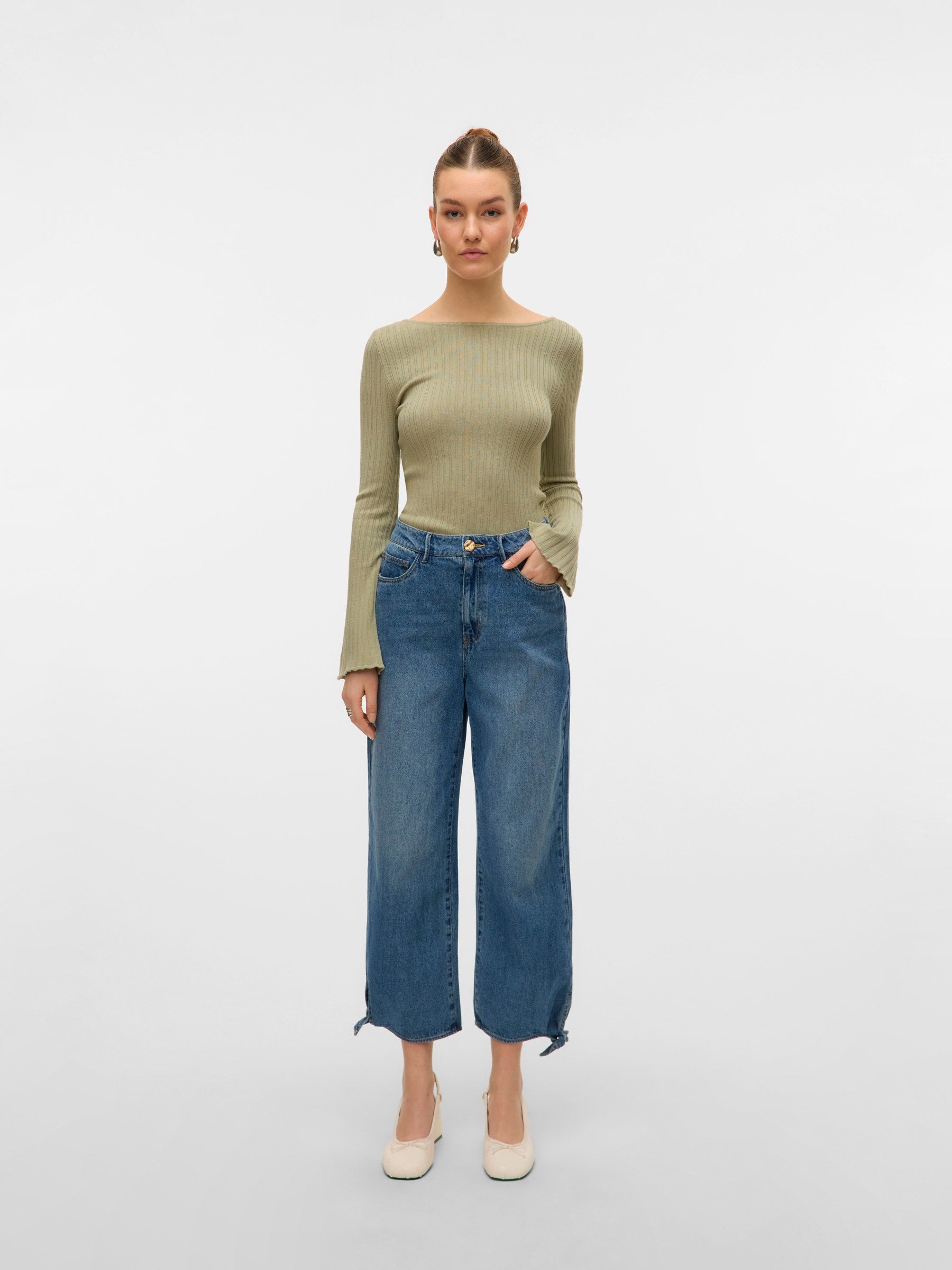VERO MODA VMKATHY wide cropped jeans in medium blue - Image 5
