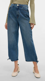 VERO MODA VMKATHY wide cropped jeans in medium blue - Image 6