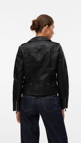 VERO MODA VMKERRIULTRA short coated jacket in black - Image 2