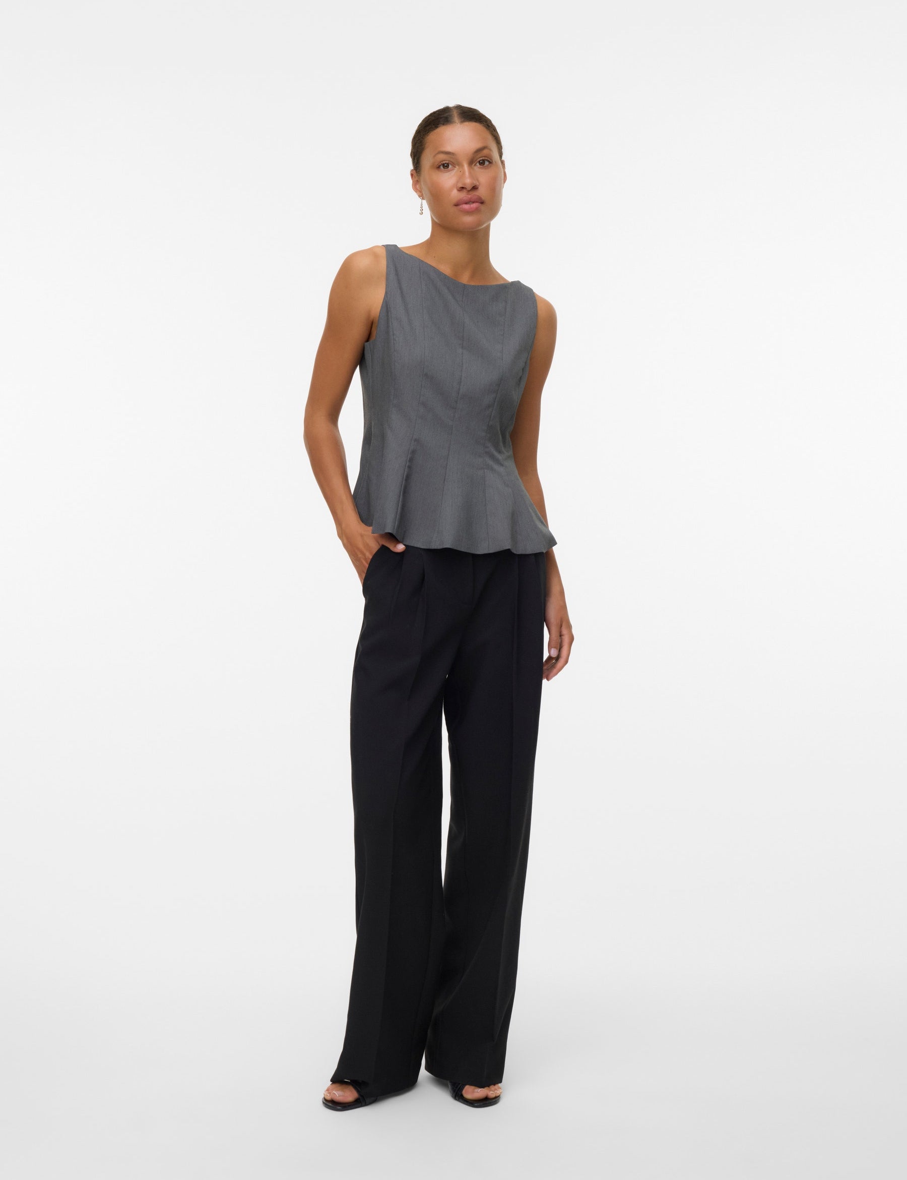 VERO MODA VMKIMBERLY top in dark grey - Image 1