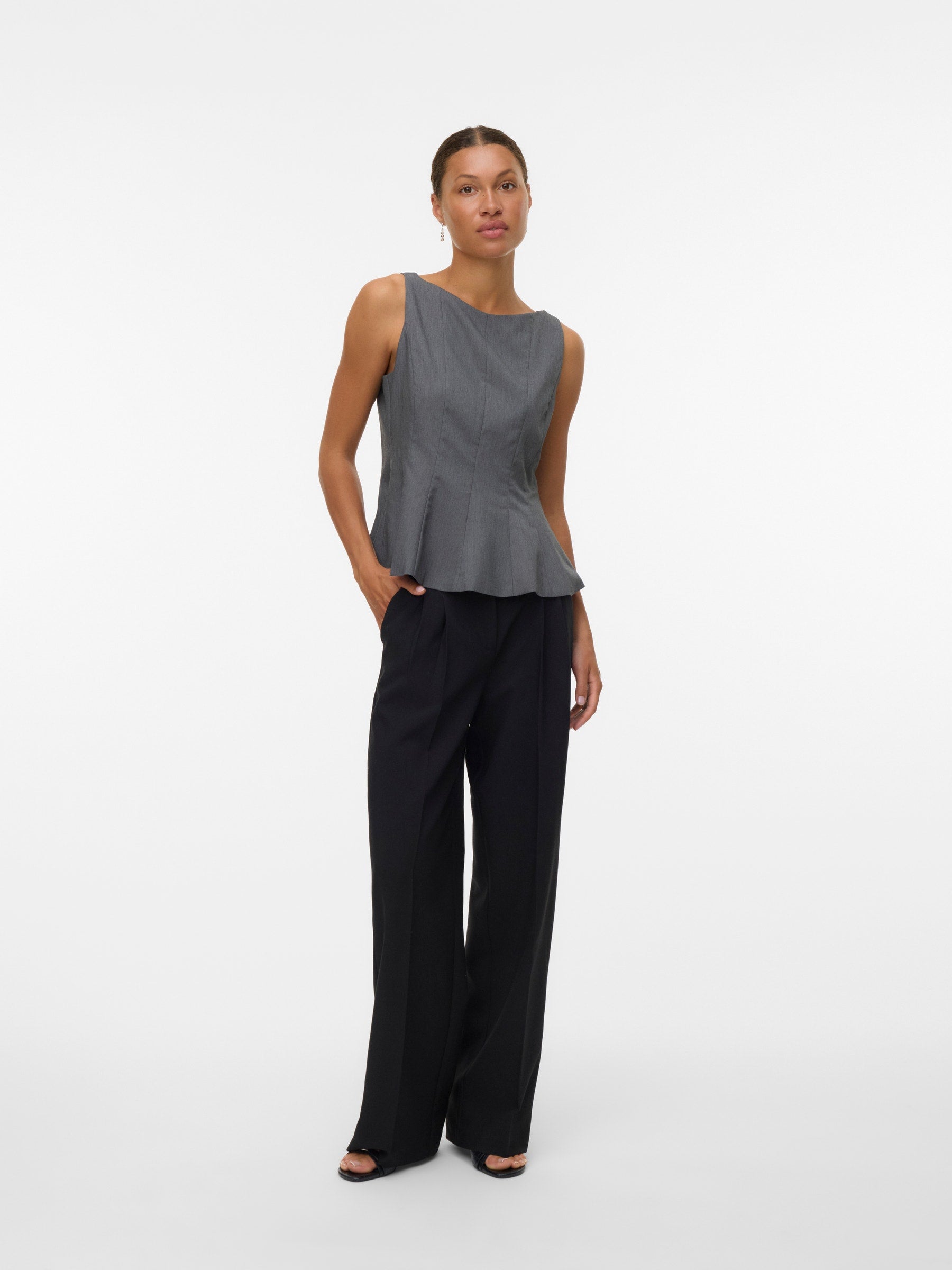 VERO MODA VMKIMBERLY top in dark grey - Image 1