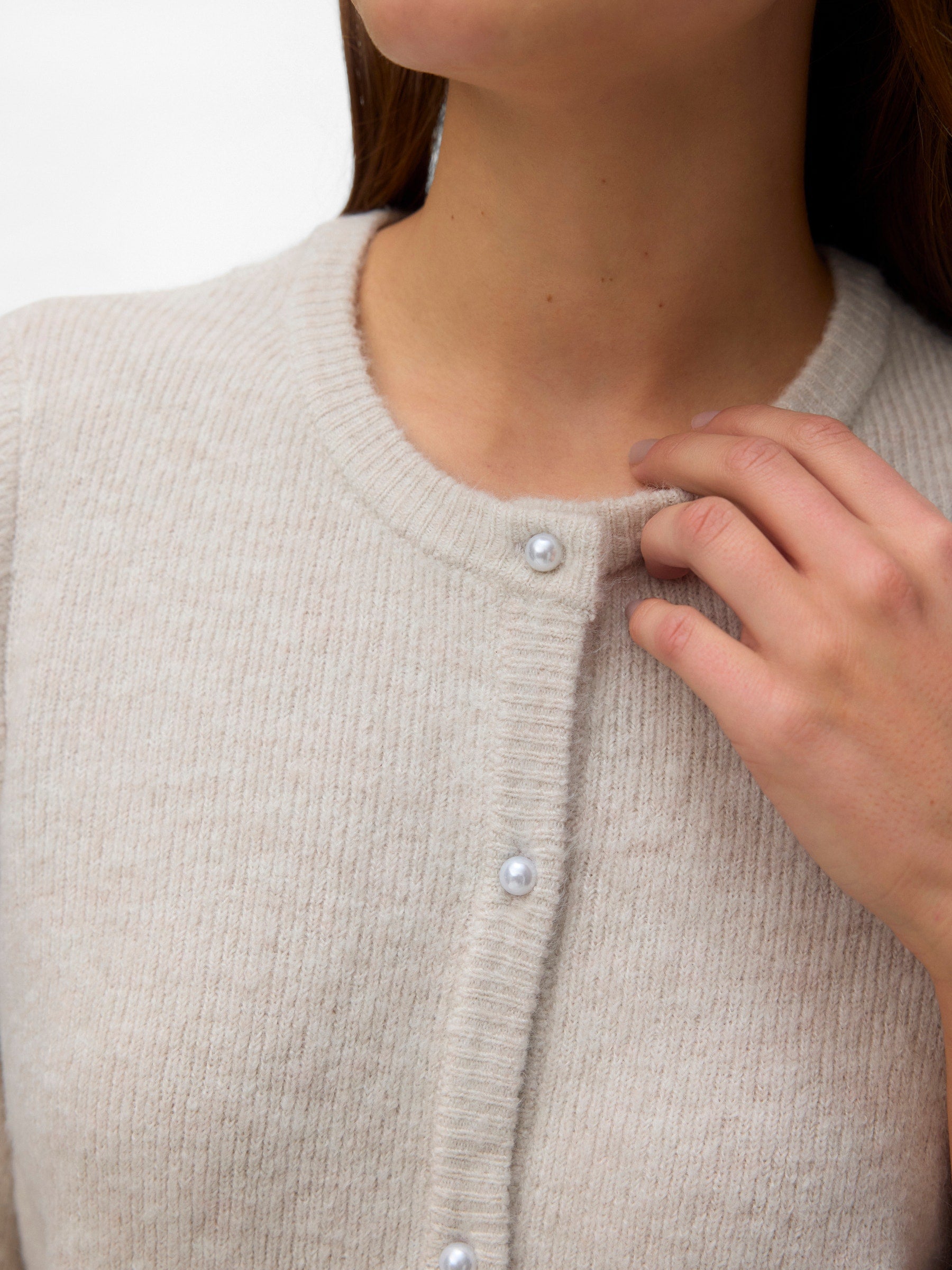 VERO MODA VMLEFILE 2/4 o-neck pearl cardigan in pumice stone melange - Image 5