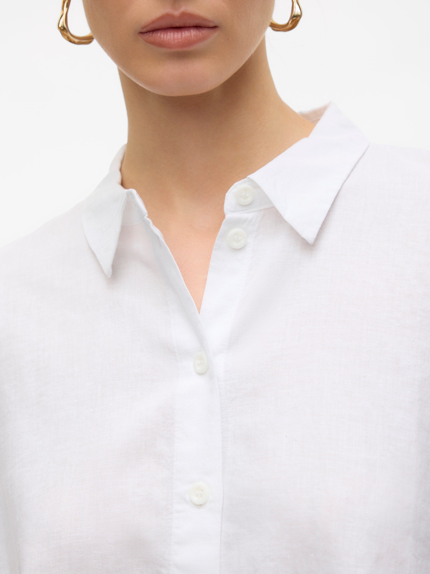 VERO MODA VMLINN 2/4 short shirt in snow white olga moon rock - Image 6