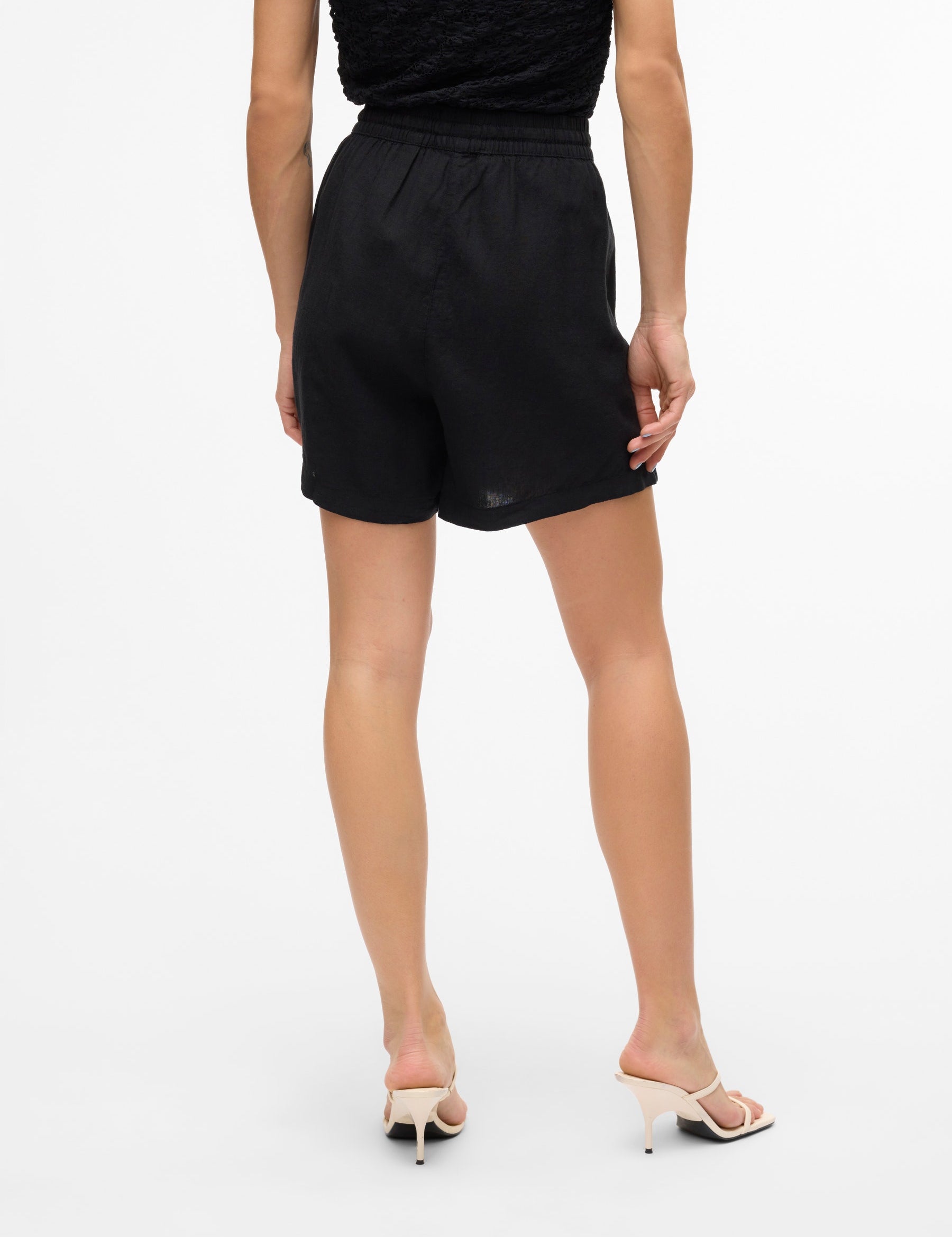 VERO MODA VMLINN shorts in snow white - Image 2