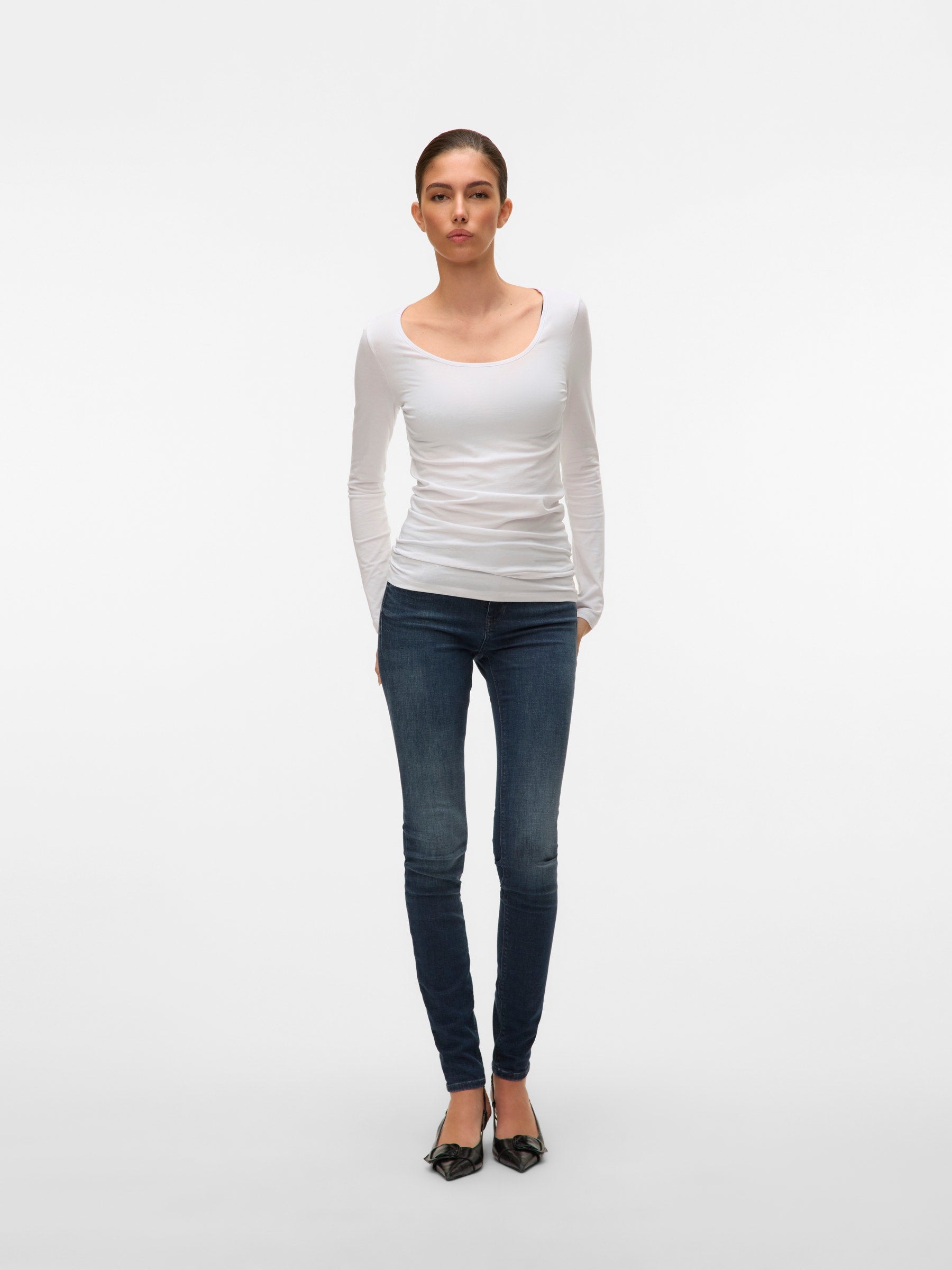VERO MODA VMMAXI soft long u-neck in bright white - Image 4
