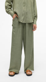 VERO MODA VMMELANEY loose pant in laurel wreath - Image 1