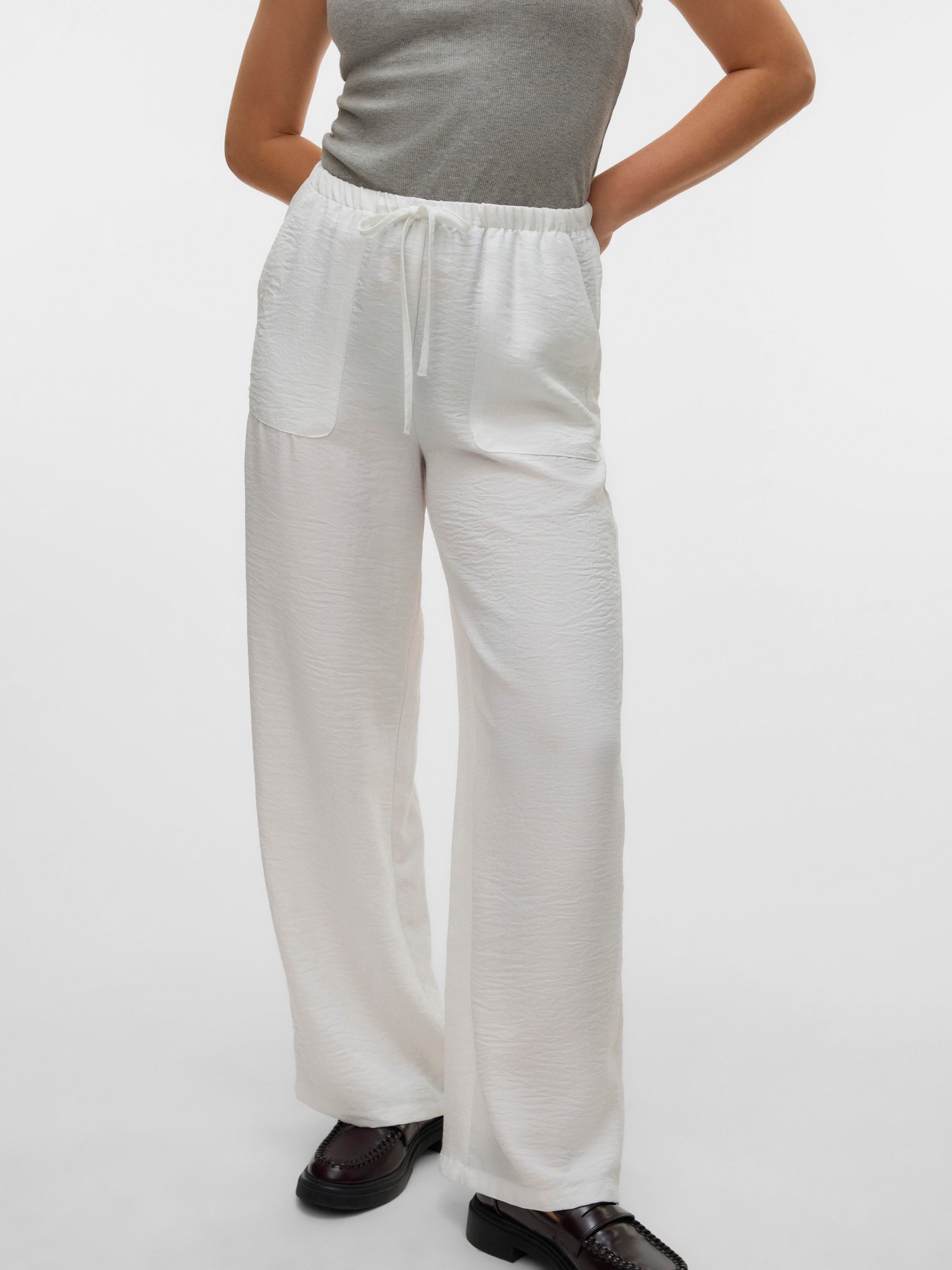 VERO MODA VMMELANEY loose pant in snow white - Image 5