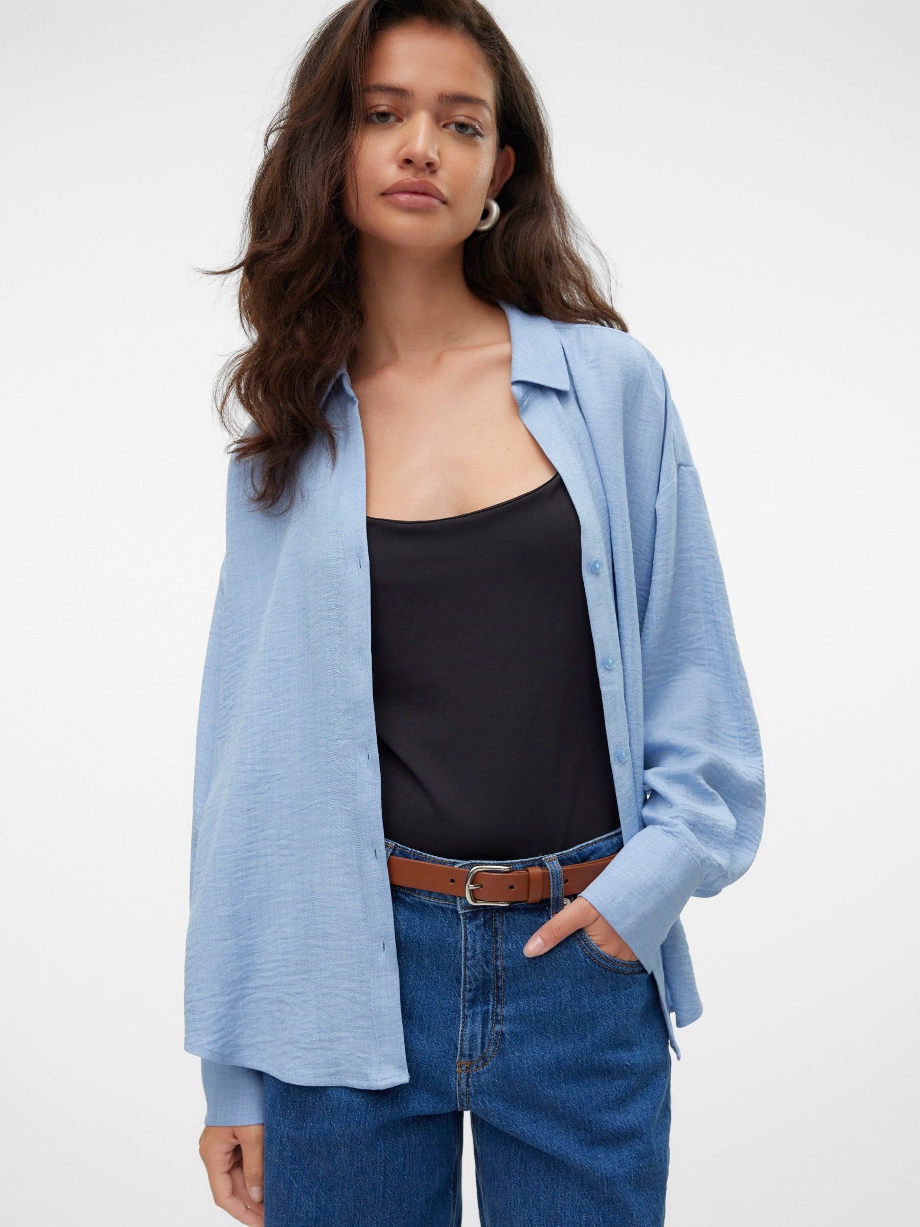 VERO MODA VMMELANEY queeny shirt in chambray blue - Image 5