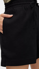 VERO MODA VMMYMILO paperbag shorts boo in black - Image 6