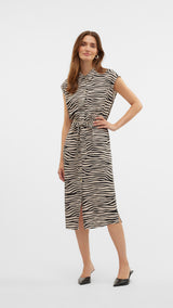 VERO MODA VMMYMILO calf shirt dress in black - Image 1