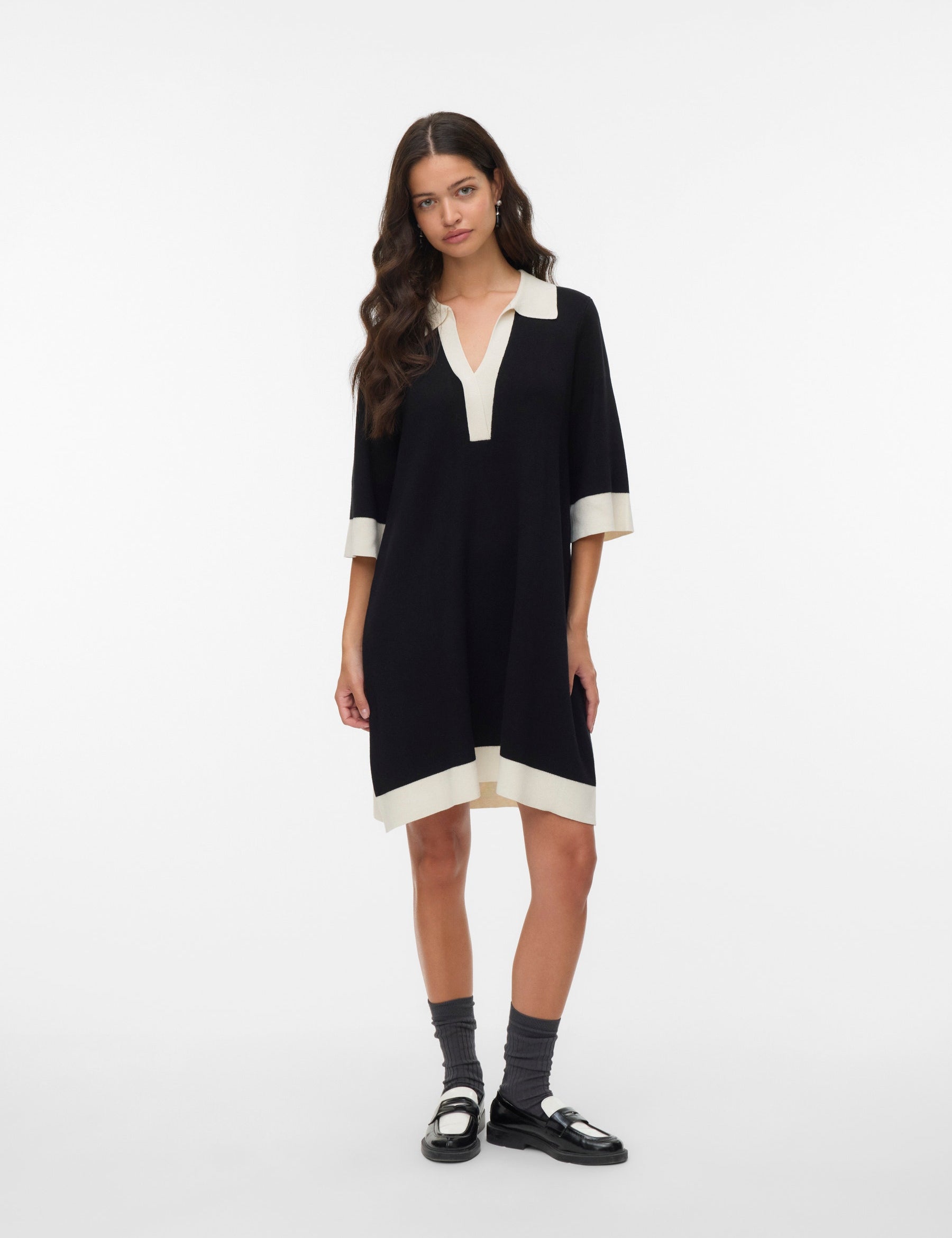 VERO MODA VMOLI 7/8 v-neck dress in black w. birch - Image 1