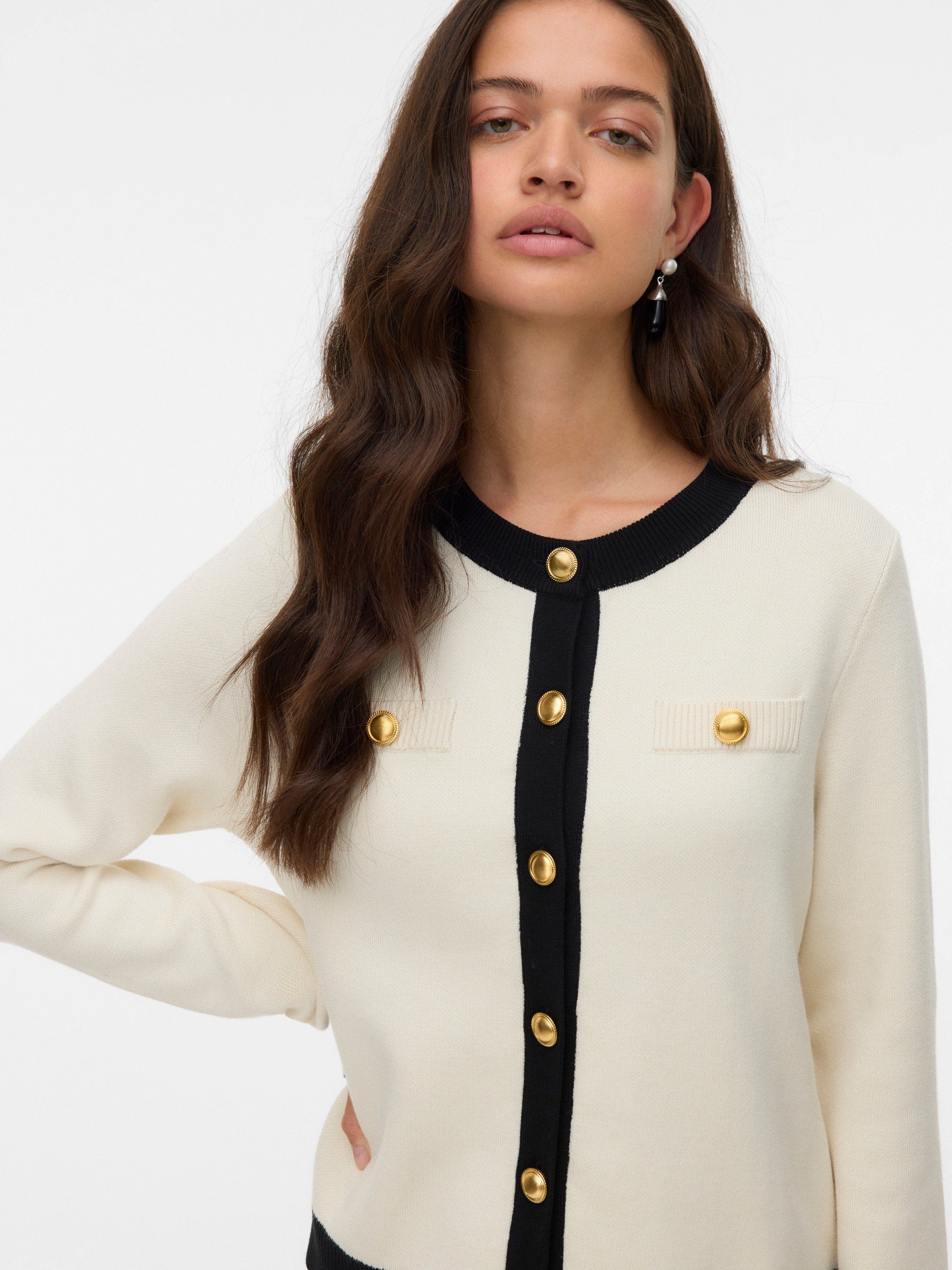 VERO MODA VMOLI o-neck cardigan in birch w. black - Image 4