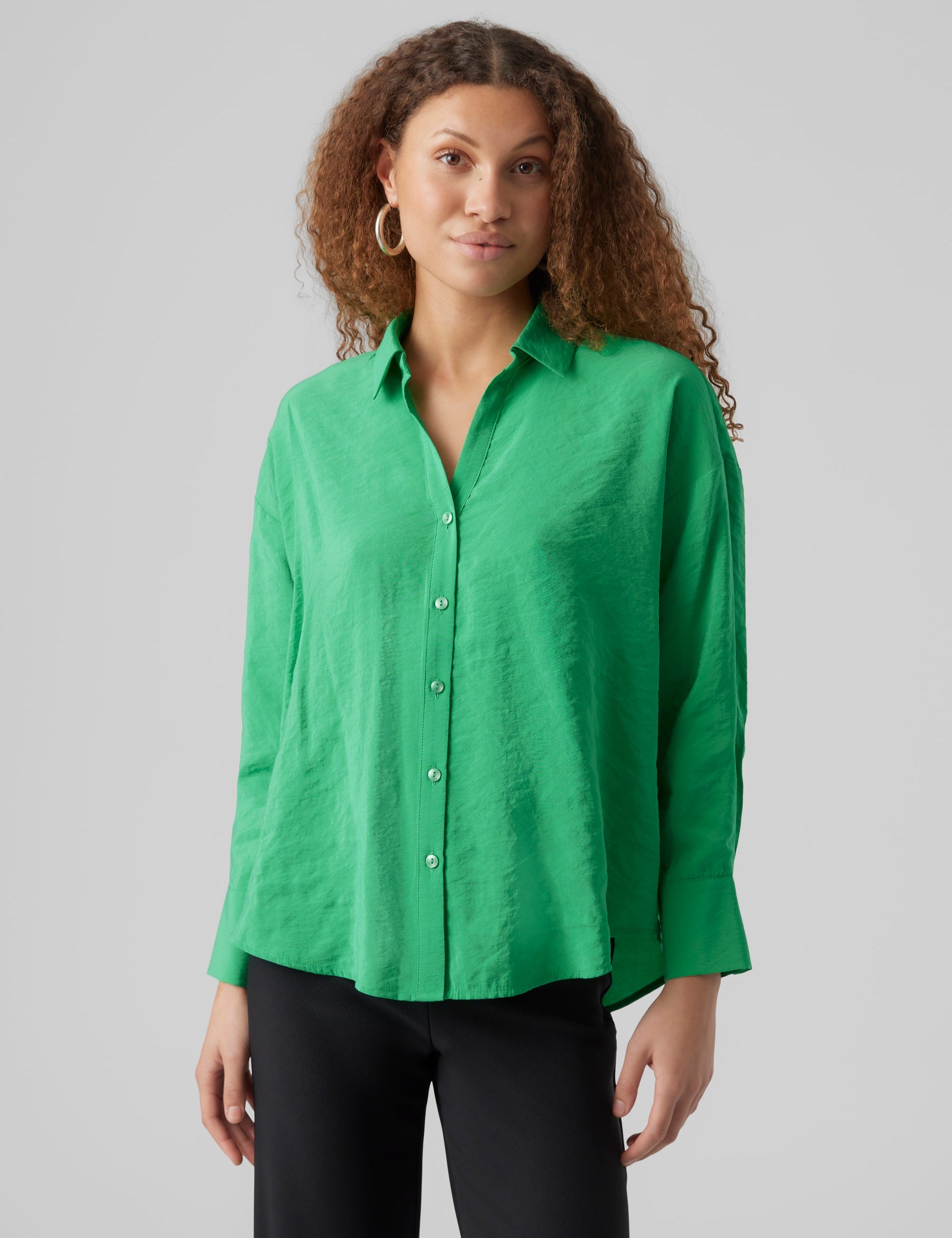 VERO MODA VMQUEENY oversize shirt in cabaret - Image 1