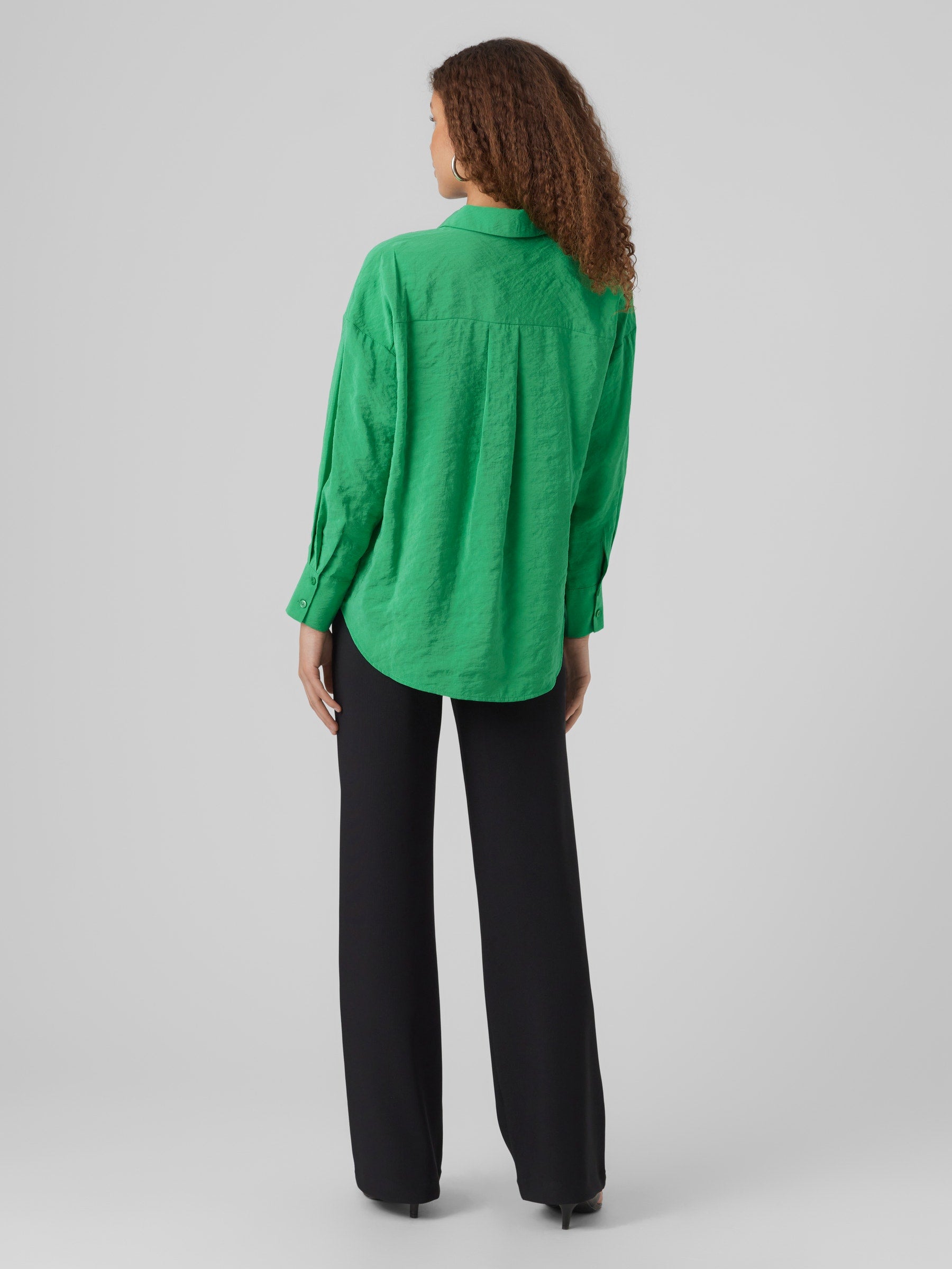VERO MODA VMQUEENY oversize shirt in cabaret - Image 2