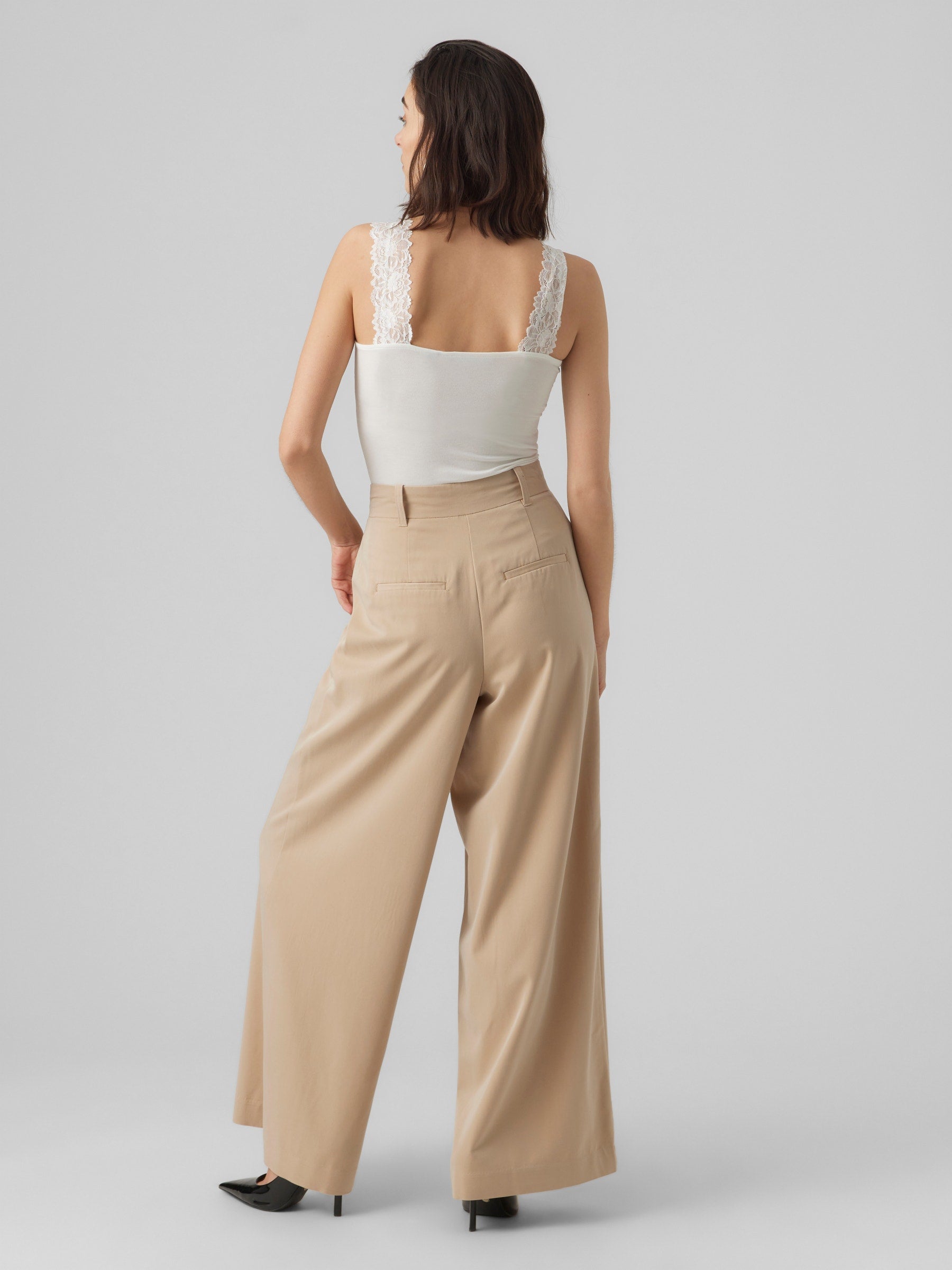 VERO MODA VMROSA top in snow white - Image 2