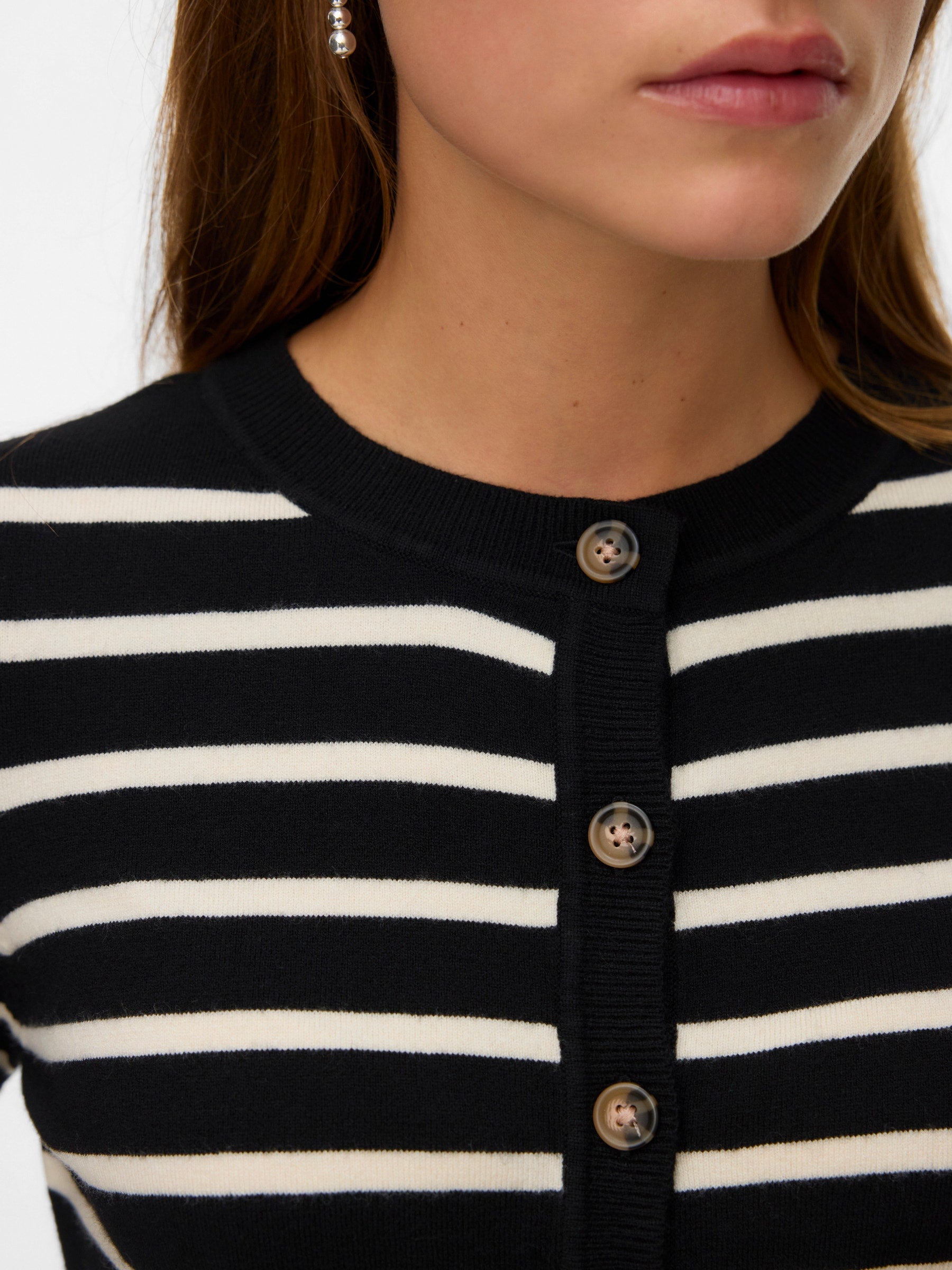 VERO MODA VMSABA plain o-neck cardigan in black - Image 5