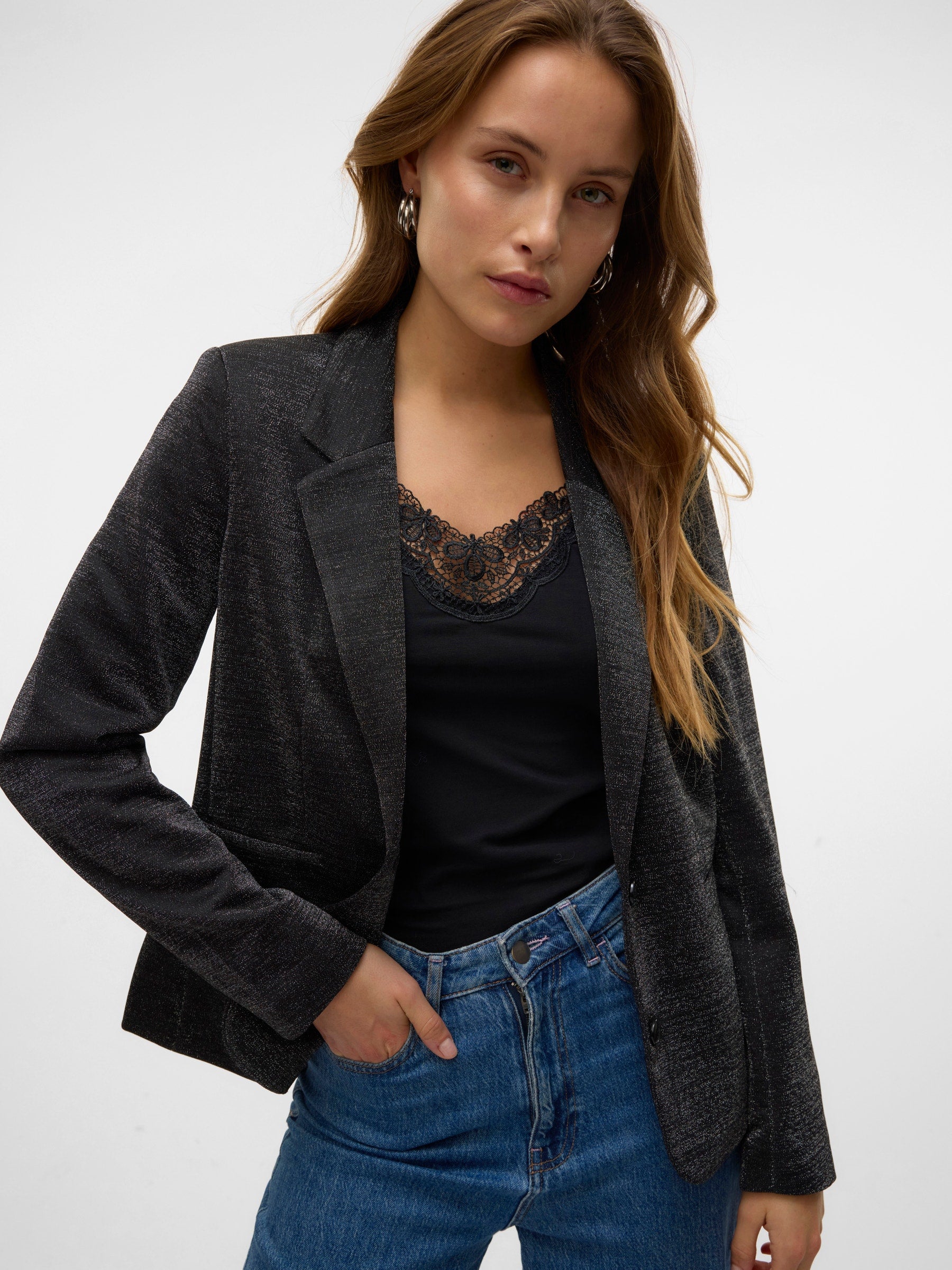 VERO MODA VMSHALI fitted shiny blazer in black - Image 5