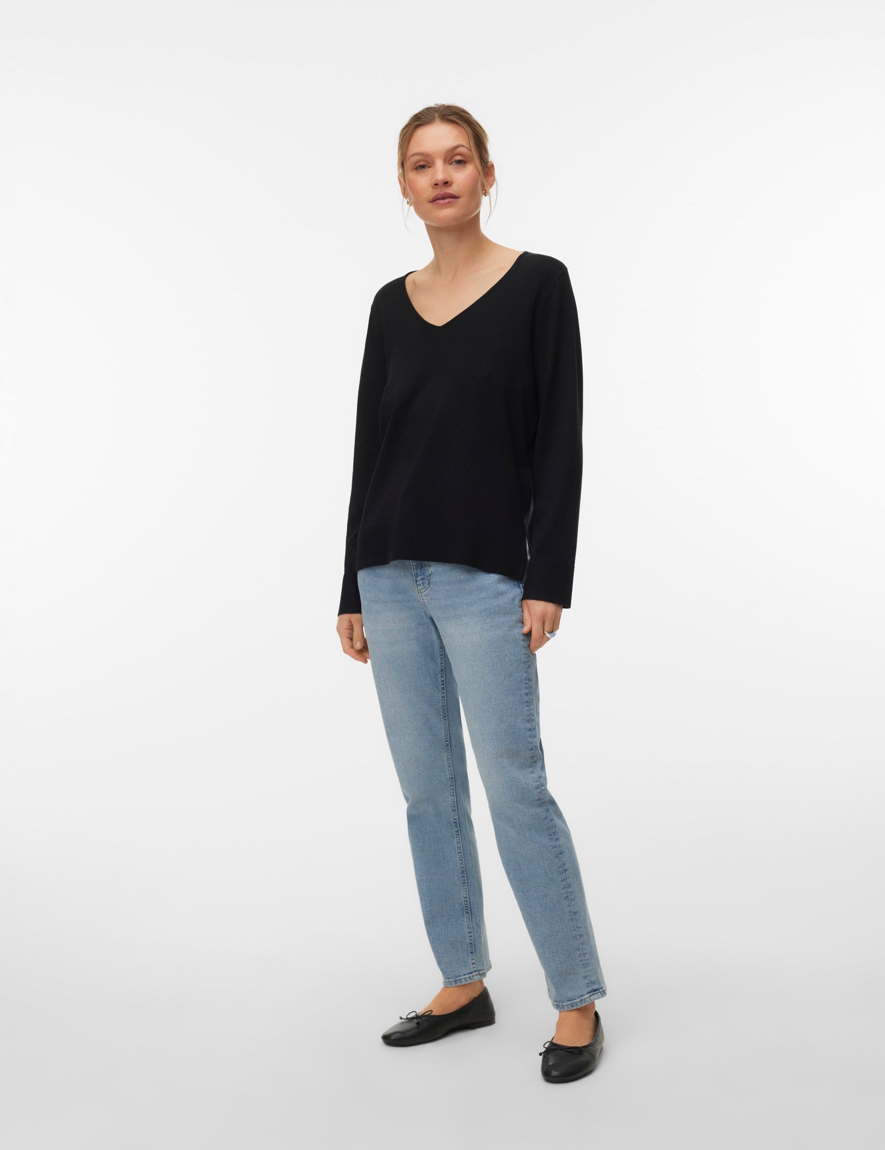 VERO MODA VMSILJE v-neck pullover in black - Image 1