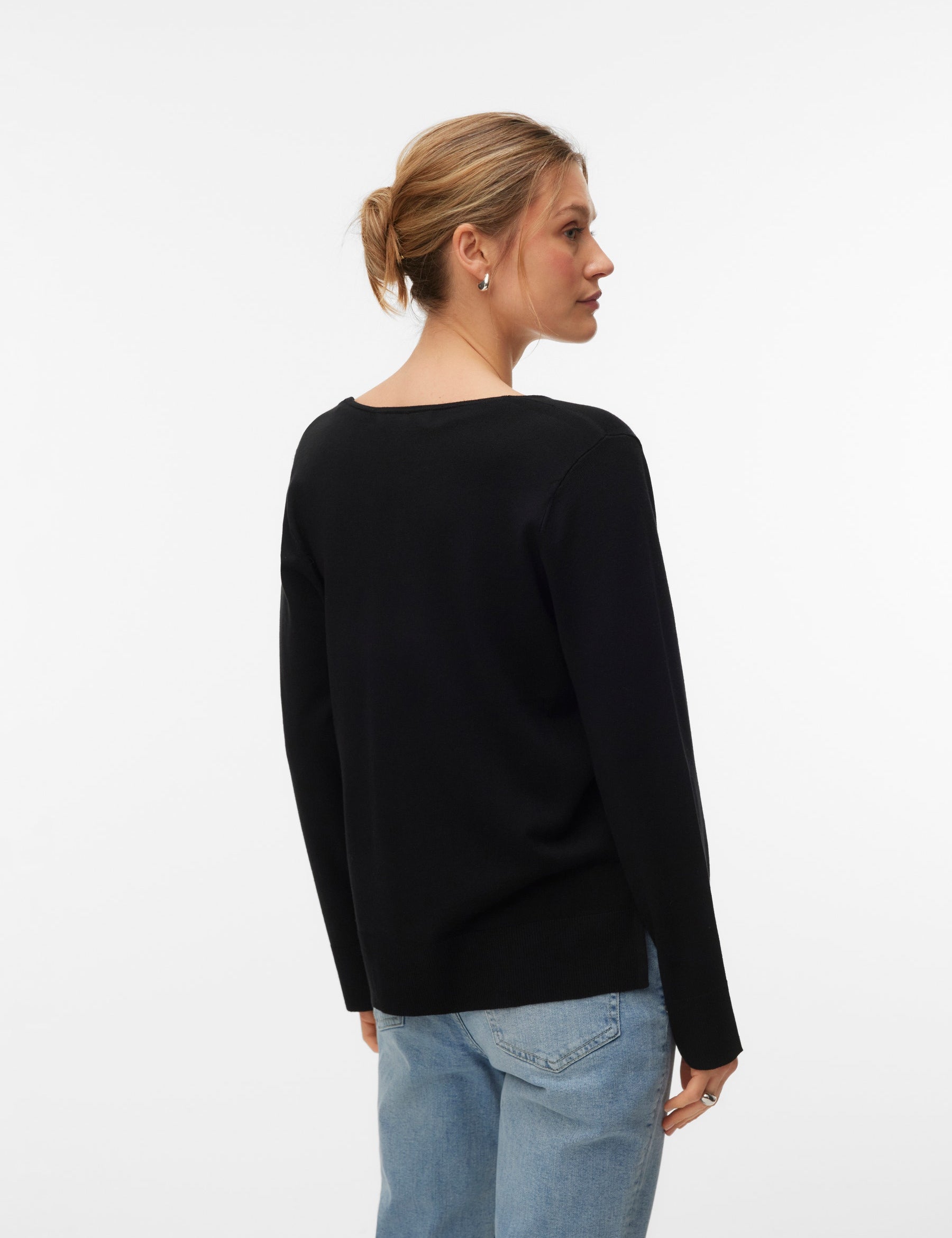 VERO MODA VMSILJE v-neck pullover in black - Image 2