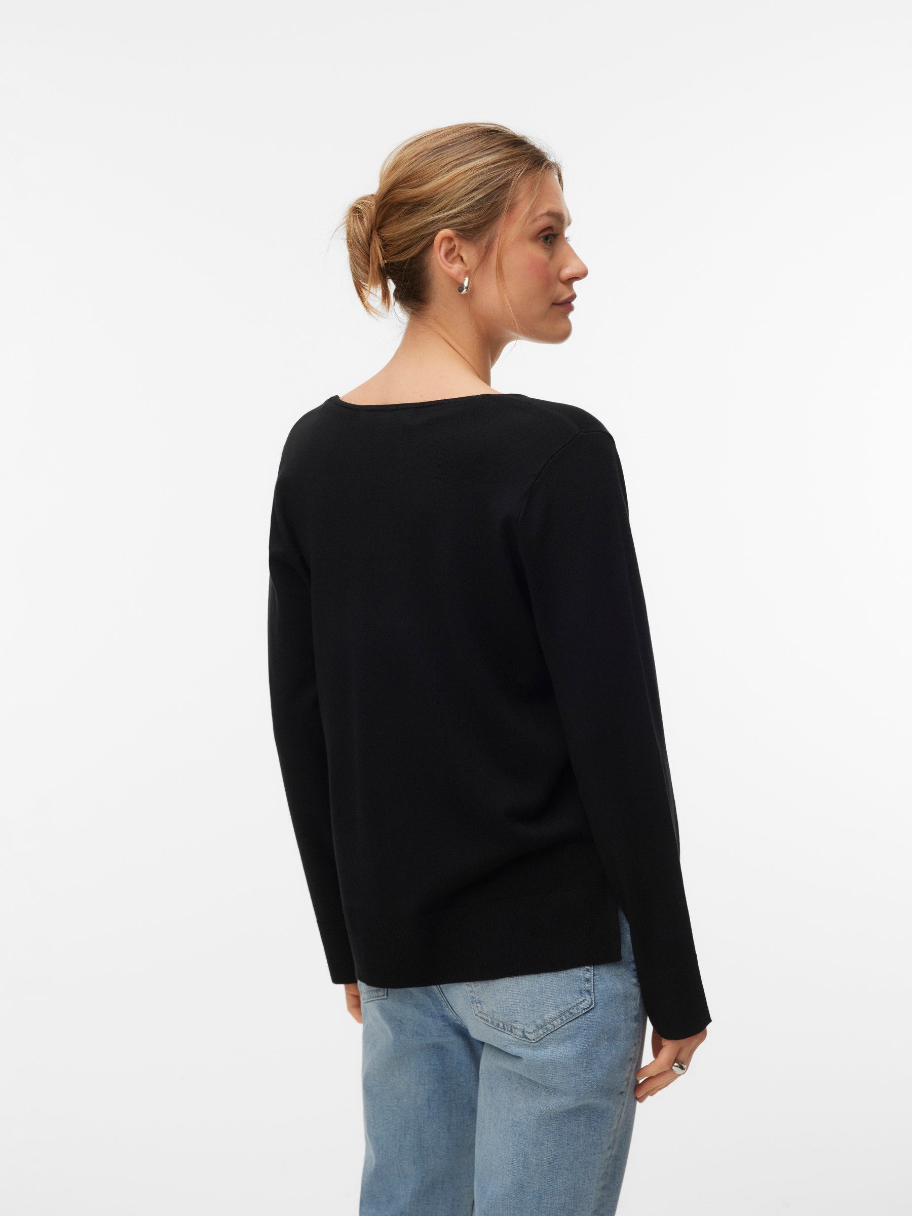 VERO MODA VMSILJE v-neck pullover in black - Image 2