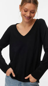 VERO MODA VMSILJE v-neck pullover in black - Image 4